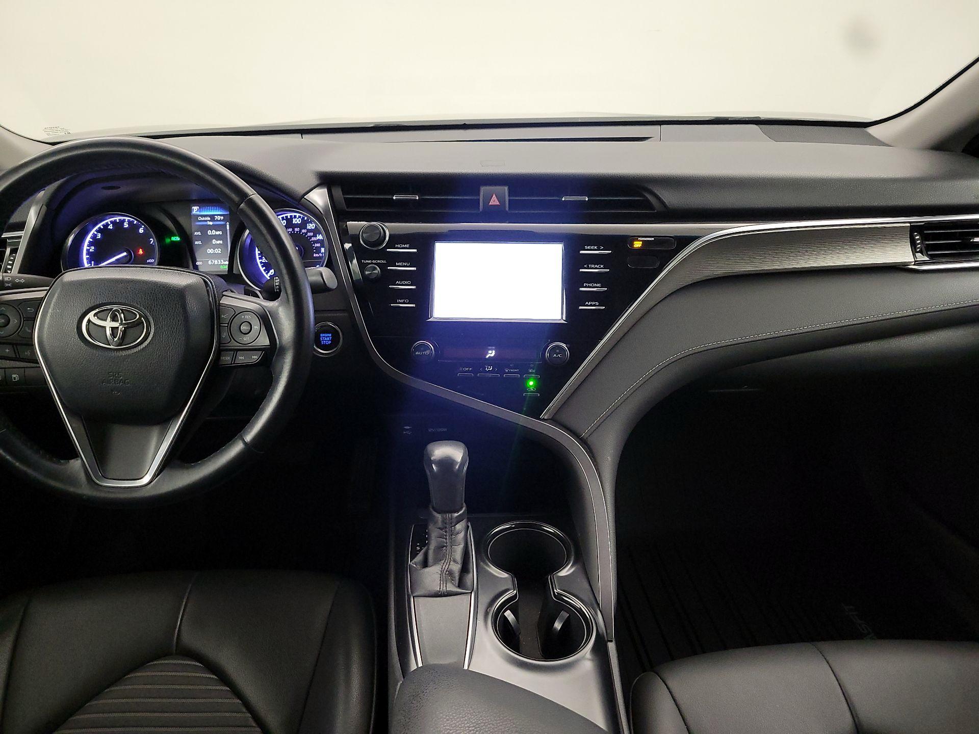 Thumbnail: 2018 Toyota Camry - 9