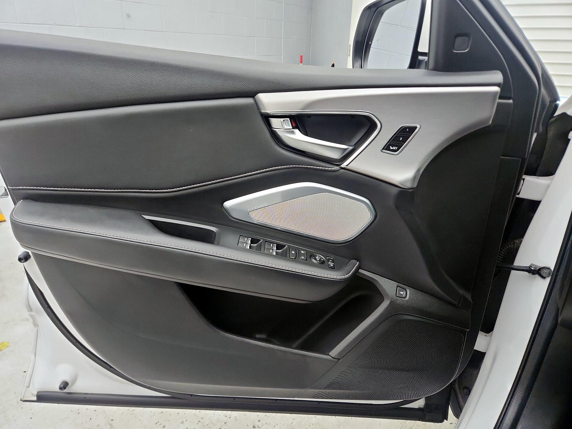 Thumbnail: 2023 Acura RDX - 12