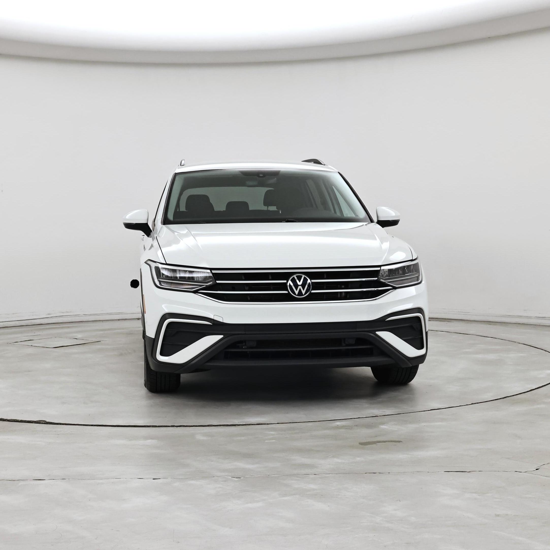 Thumbnail: 2023 Volkswagen Tiguan - 5