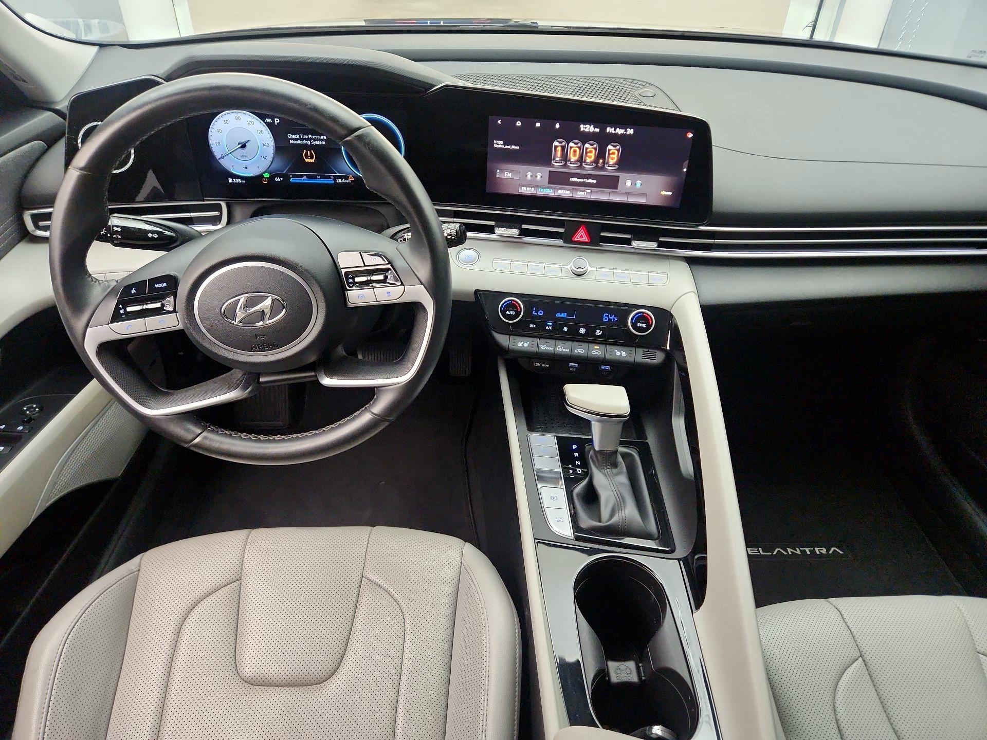 Thumbnail: 2022 Hyundai Elantra - 9