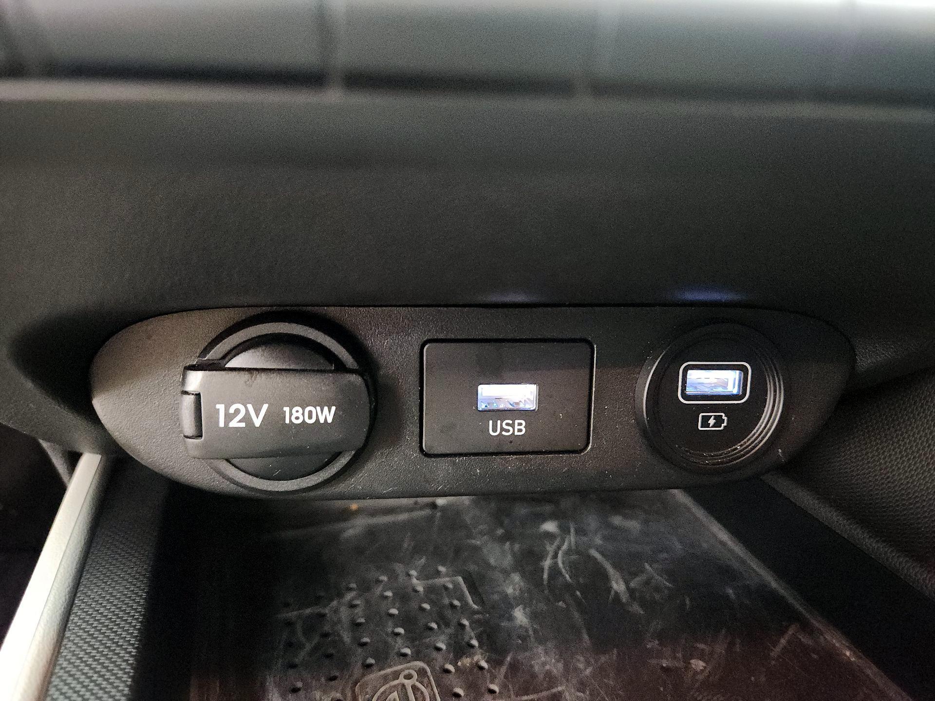 Thumbnail: 2022 Hyundai Elantra - 19