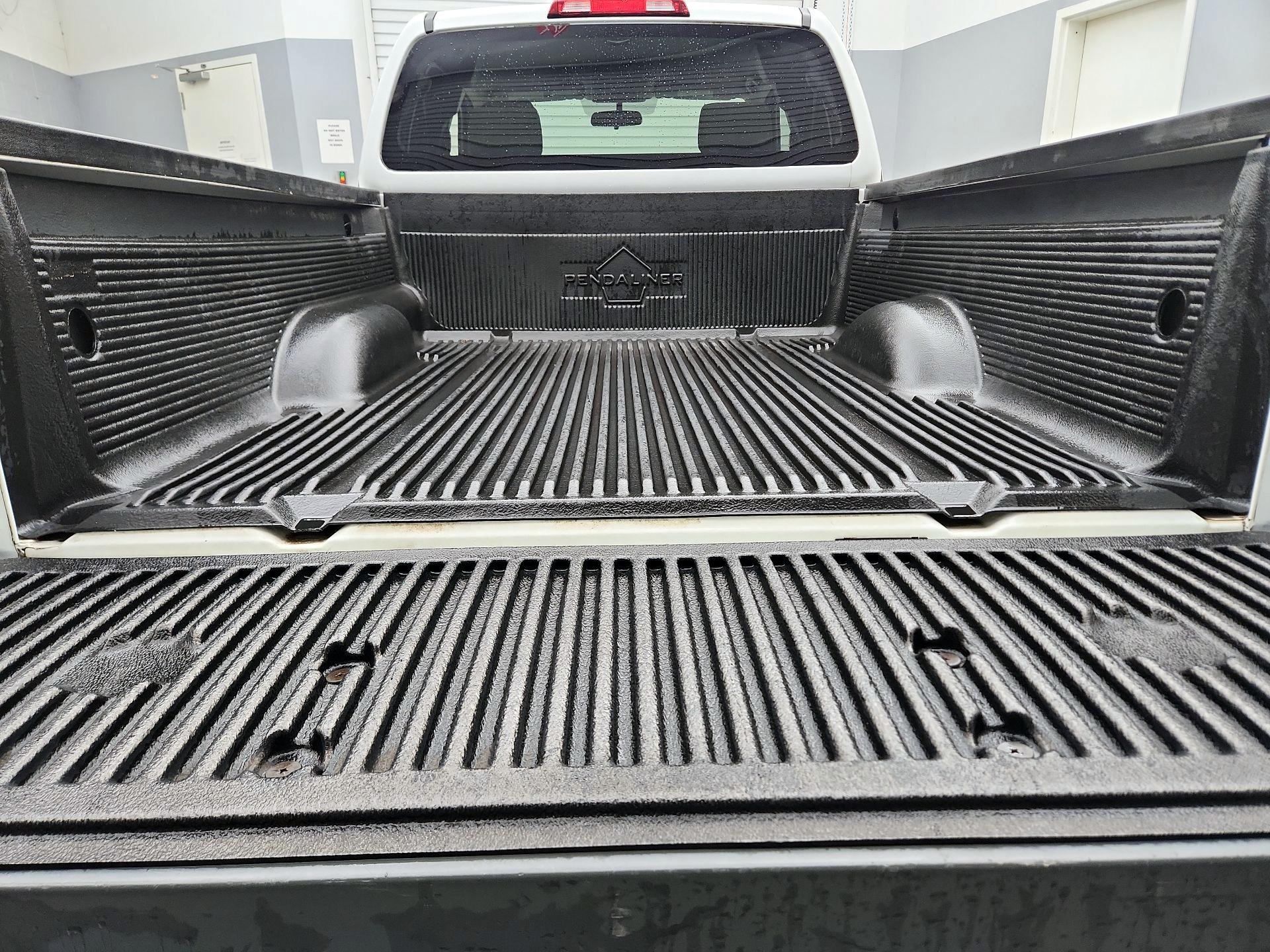 Thumbnail: 2014 Nissan Frontier - 17