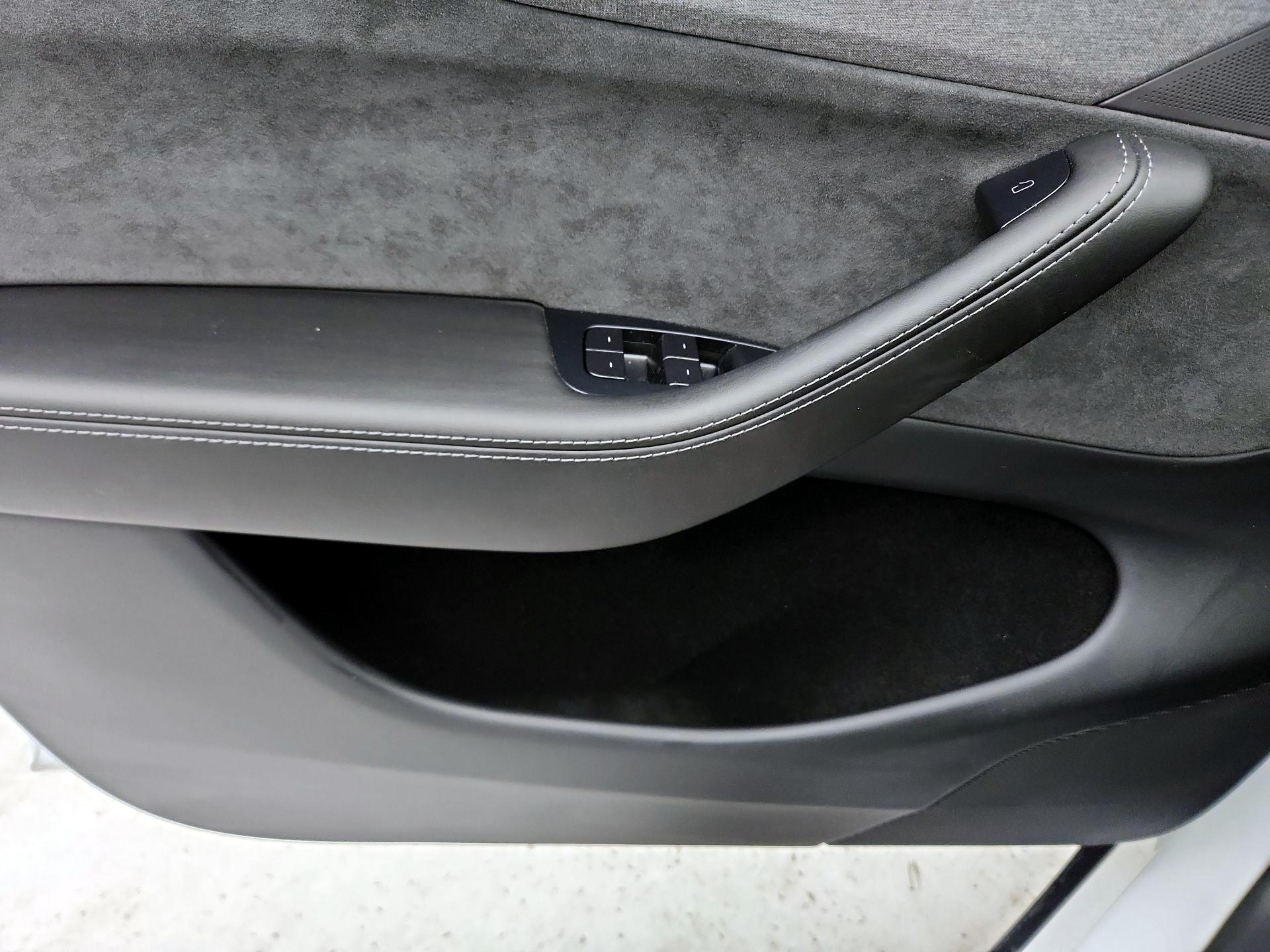 Thumbnail: 2026 Tesla Model Y - 12