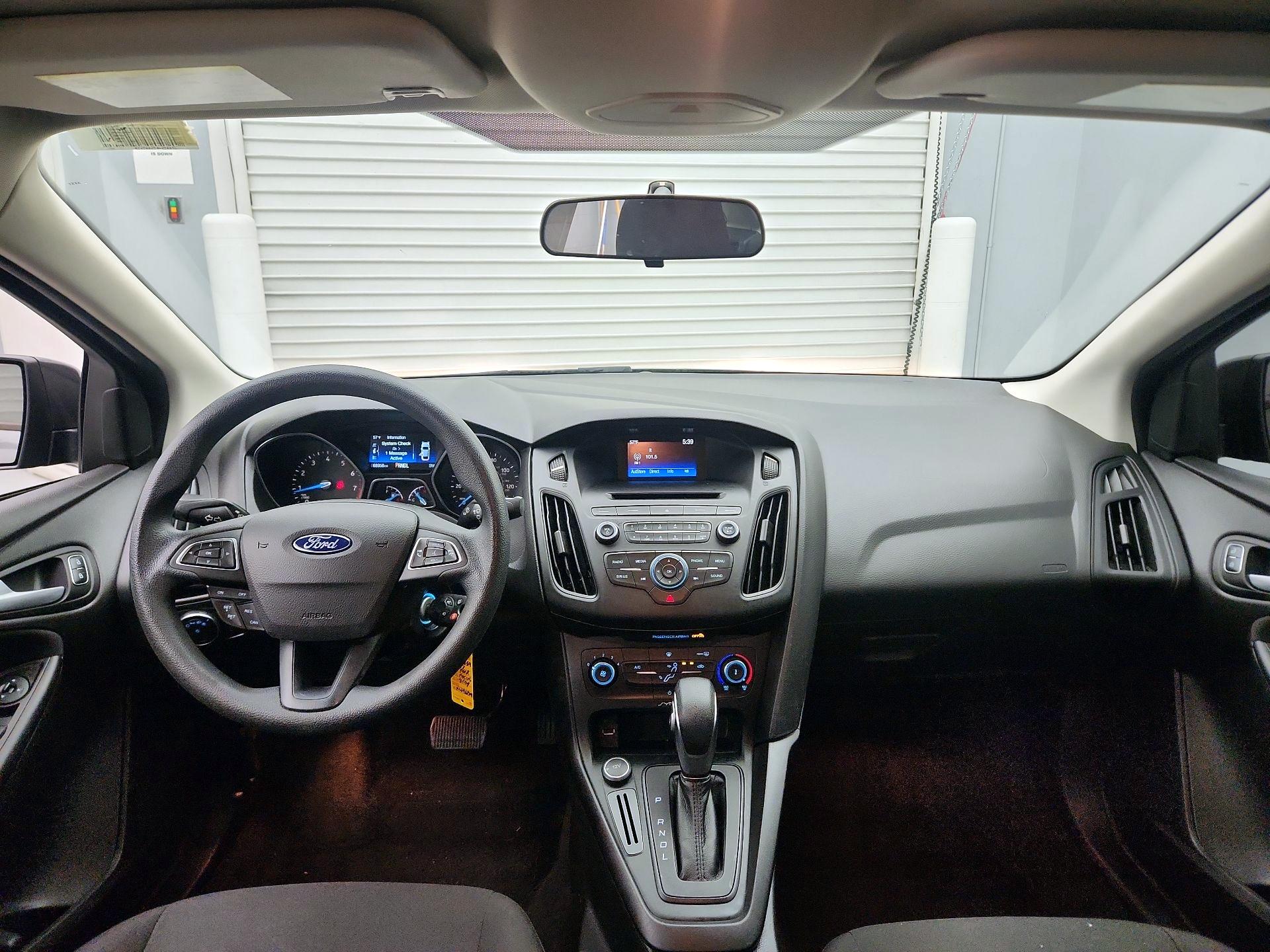 Thumbnail: 2017 Ford Focus - 9
