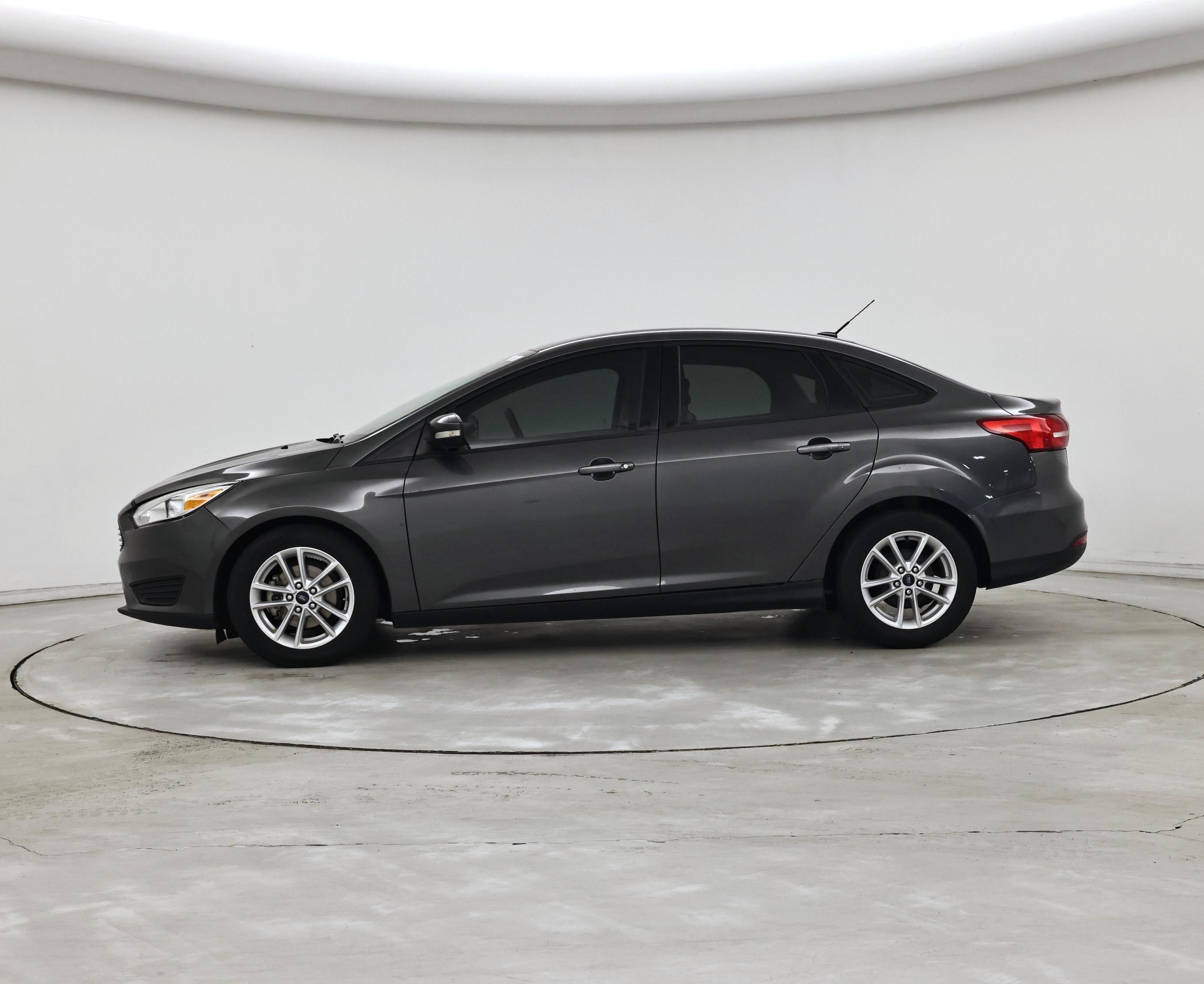 Thumbnail: 2017 Ford Focus - 3