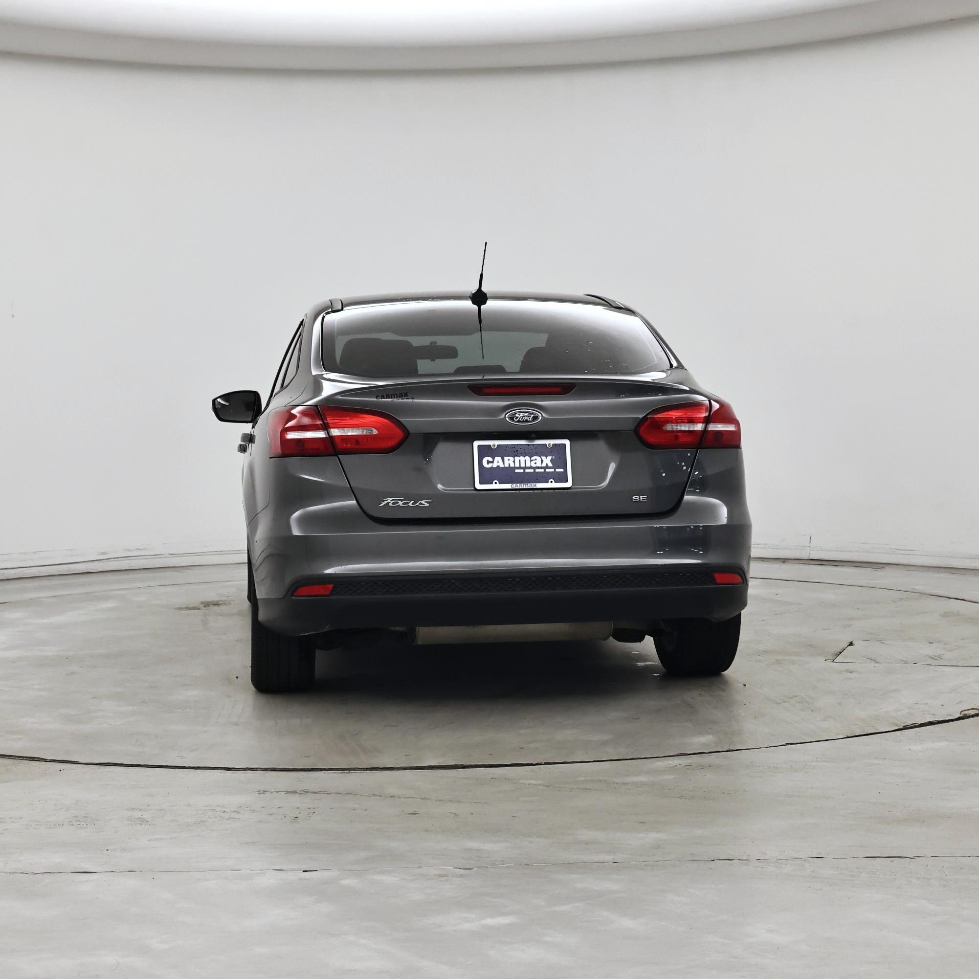 Thumbnail: 2017 Ford Focus - 6