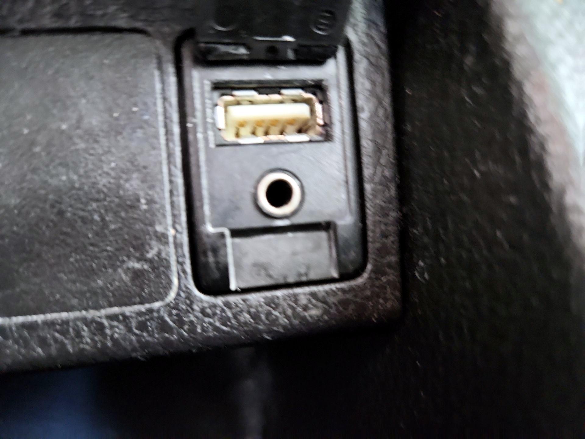 Thumbnail: 2019 Toyota Corolla - 18