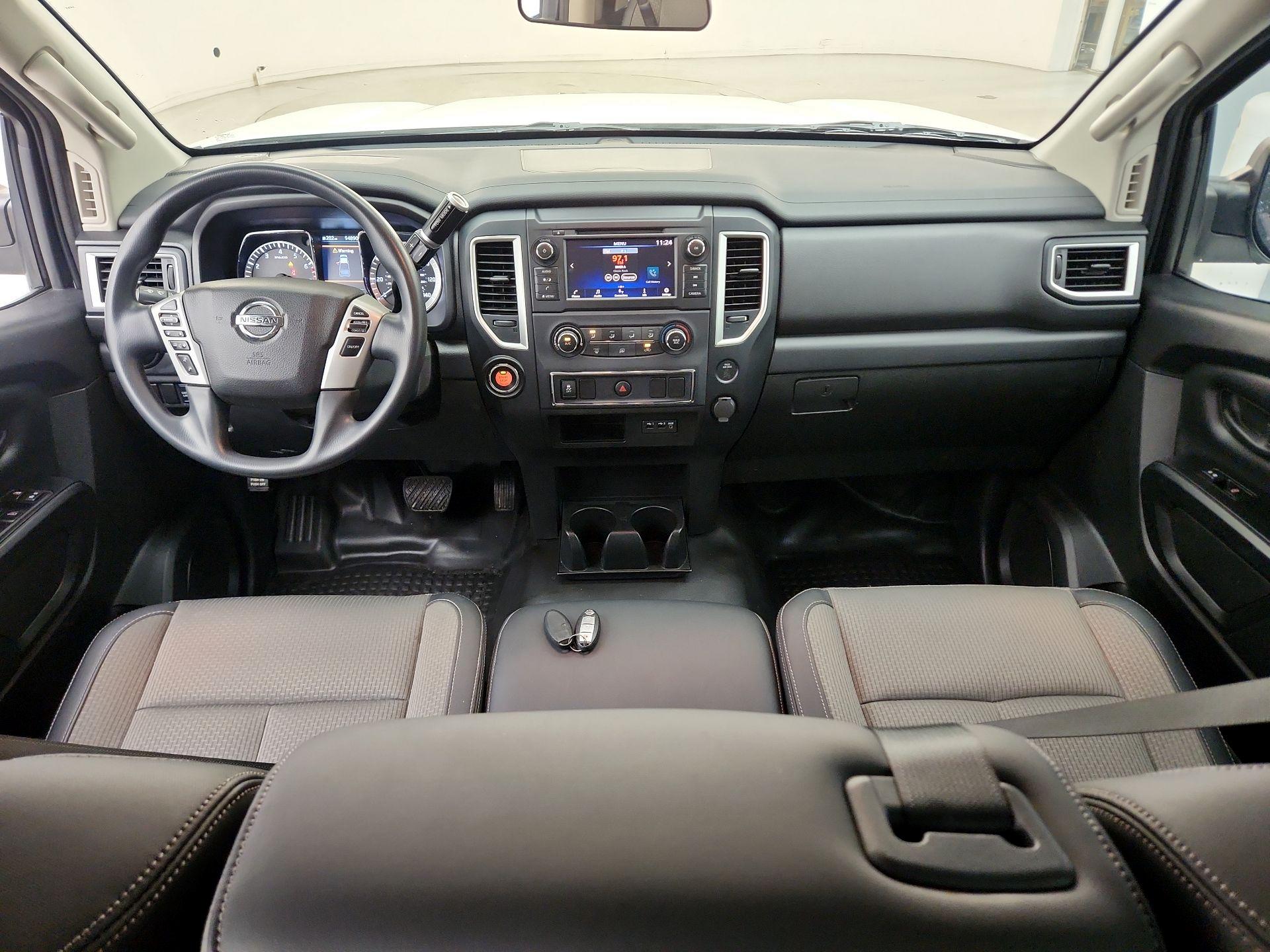 Thumbnail: 2019 Nissan Titan - 9