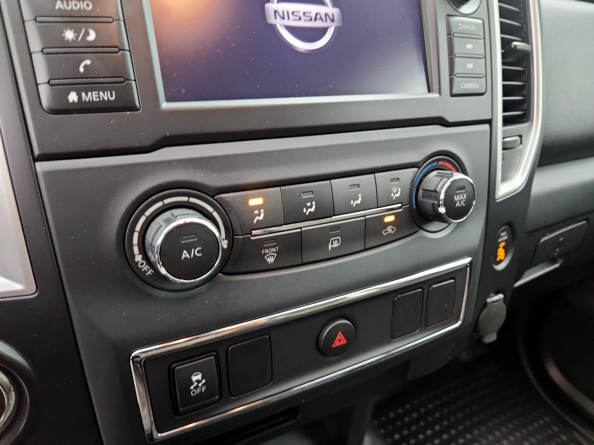 Thumbnail: 2019 Nissan Titan - 16