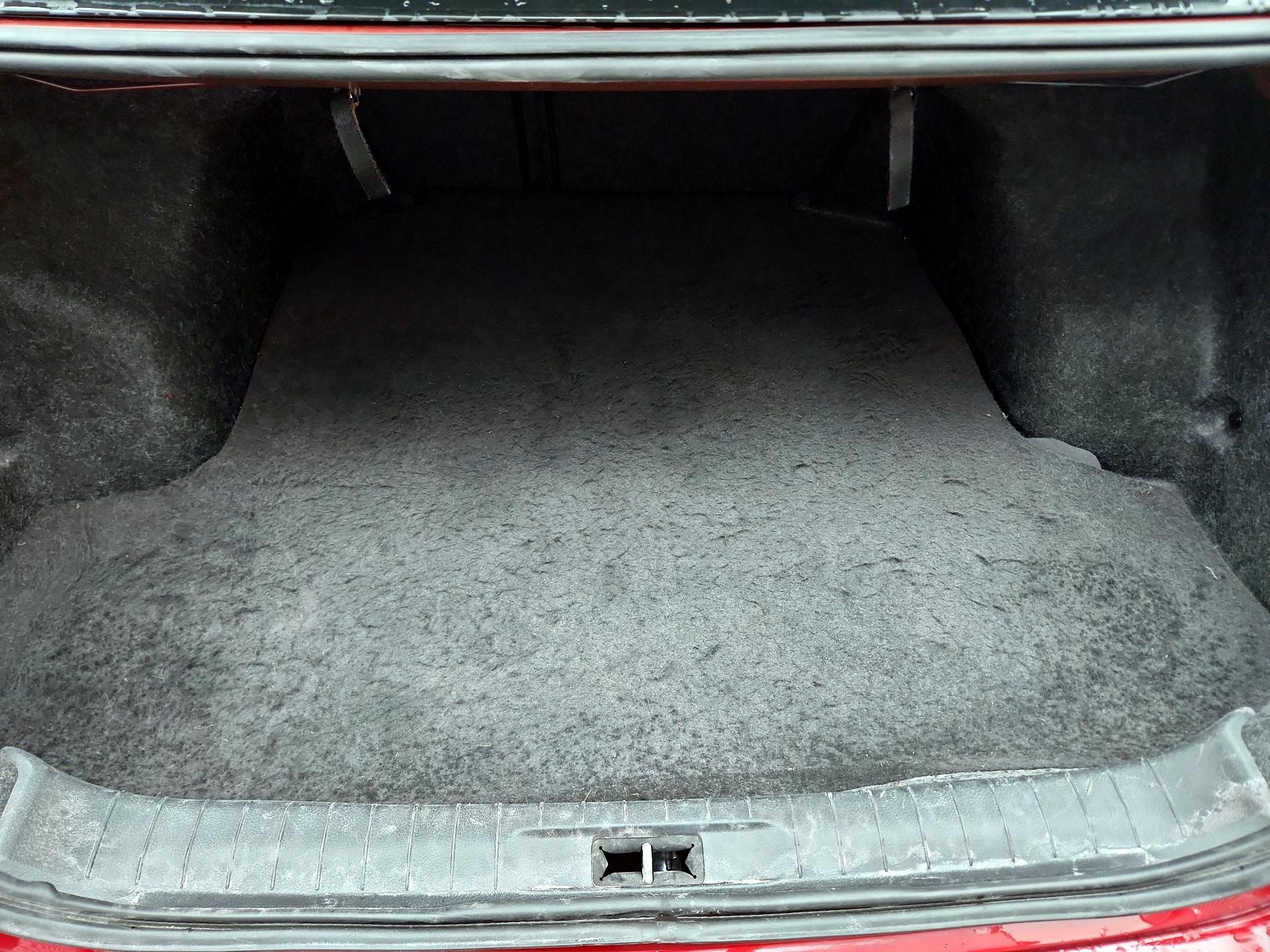 Thumbnail: 2015 Nissan Altima - 18