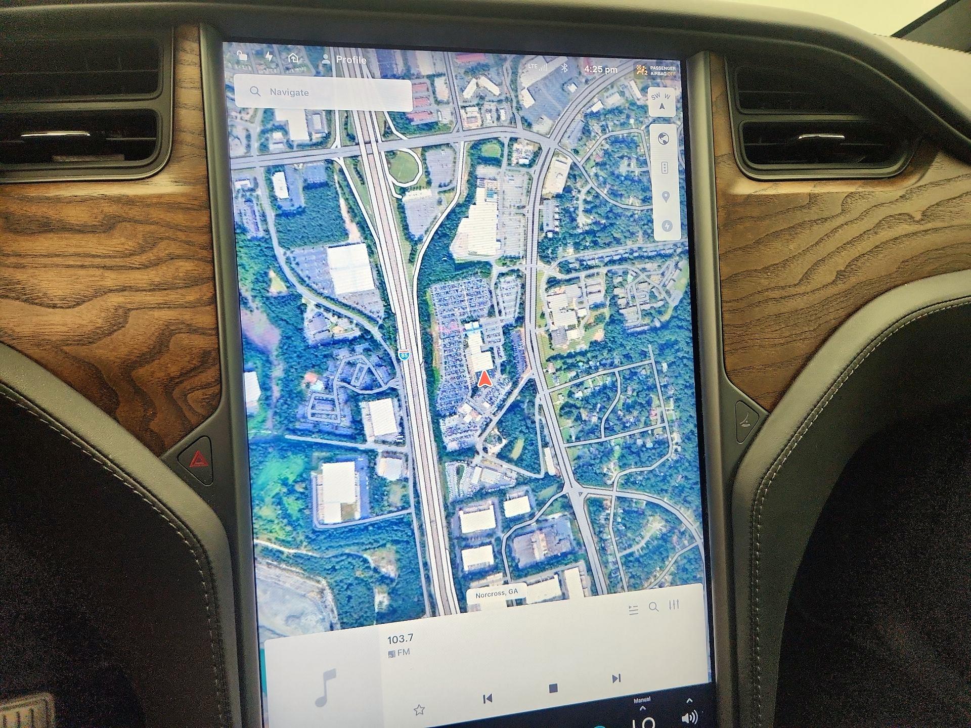 Thumbnail: 2020 Tesla Model X - 13