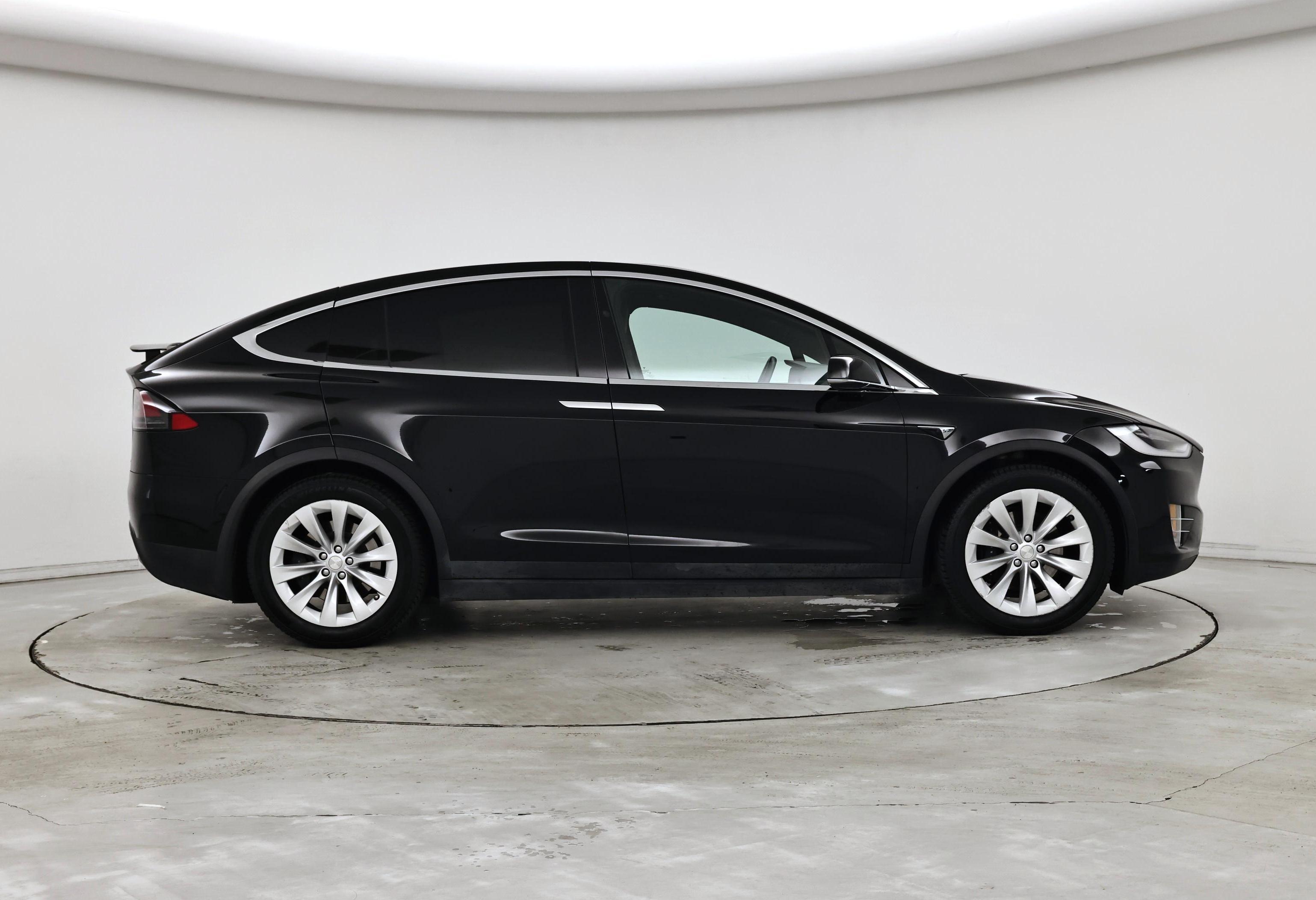 Thumbnail: 2020 Tesla Model X - 7