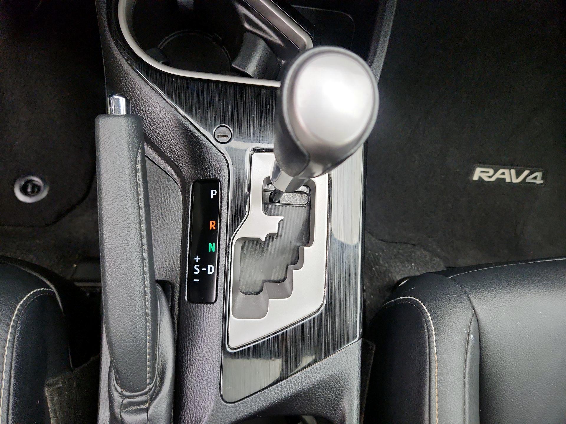 Thumbnail: 2017 Toyota RAV4 - 17