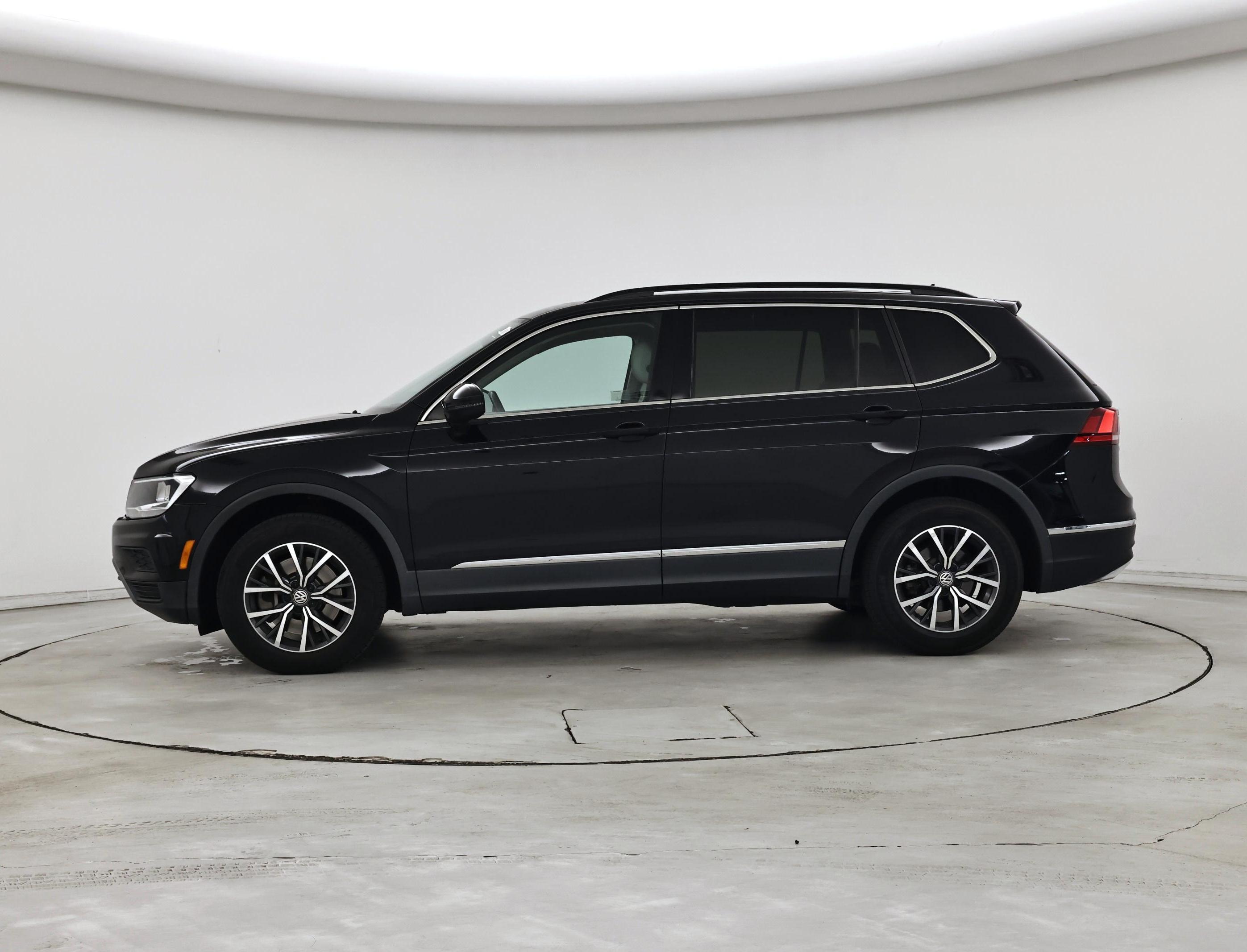 Thumbnail: 2020 Volkswagen Tiguan - 3
