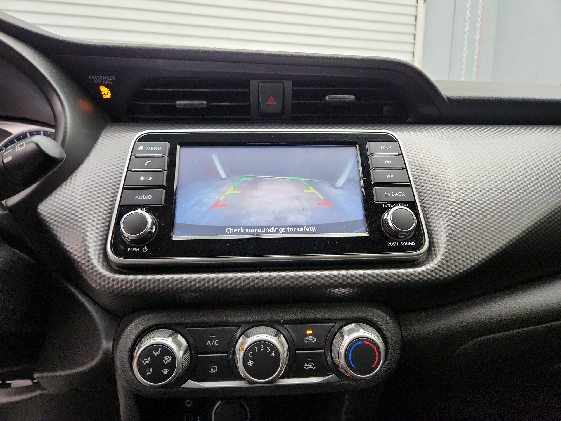 Thumbnail: 2019 Nissan Kicks - 14