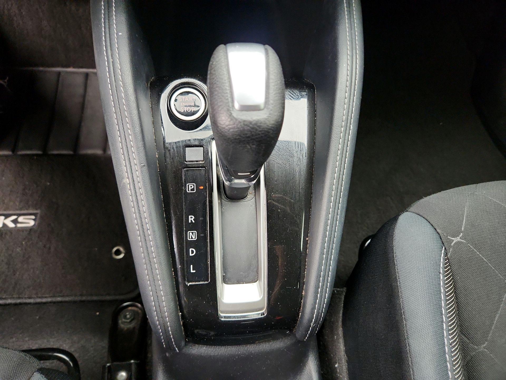 Thumbnail: 2019 Nissan Kicks - 17