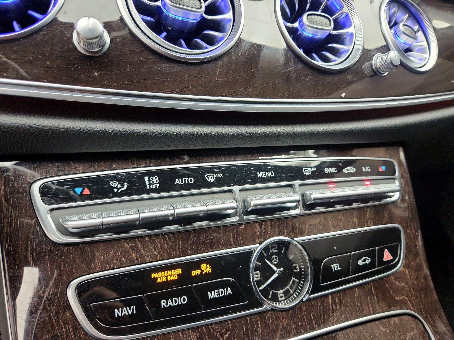 Thumbnail: 2020 Mercedes-Benz E-Class - 17