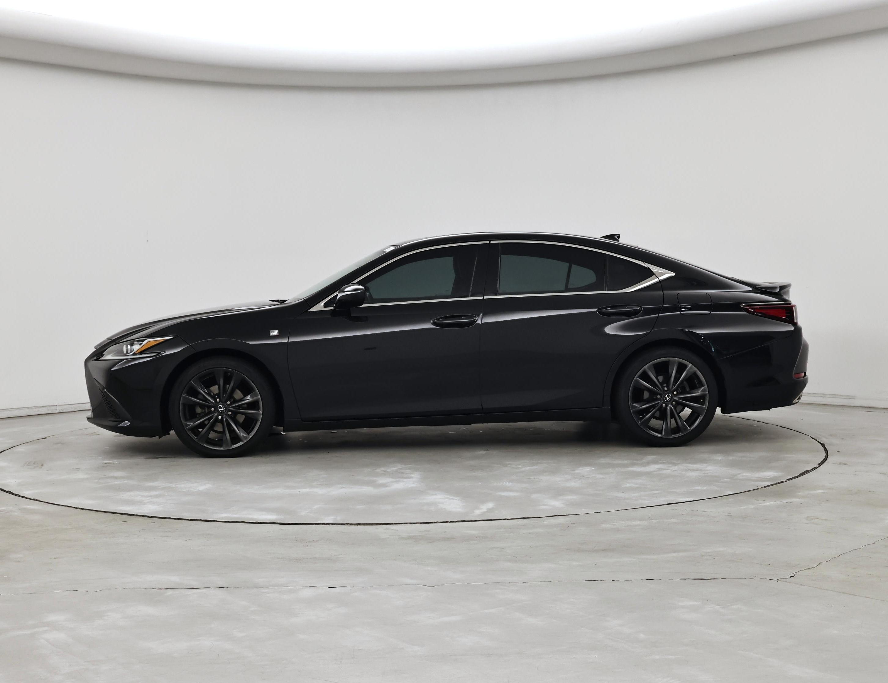 Thumbnail: 2019 Lexus ES - 3