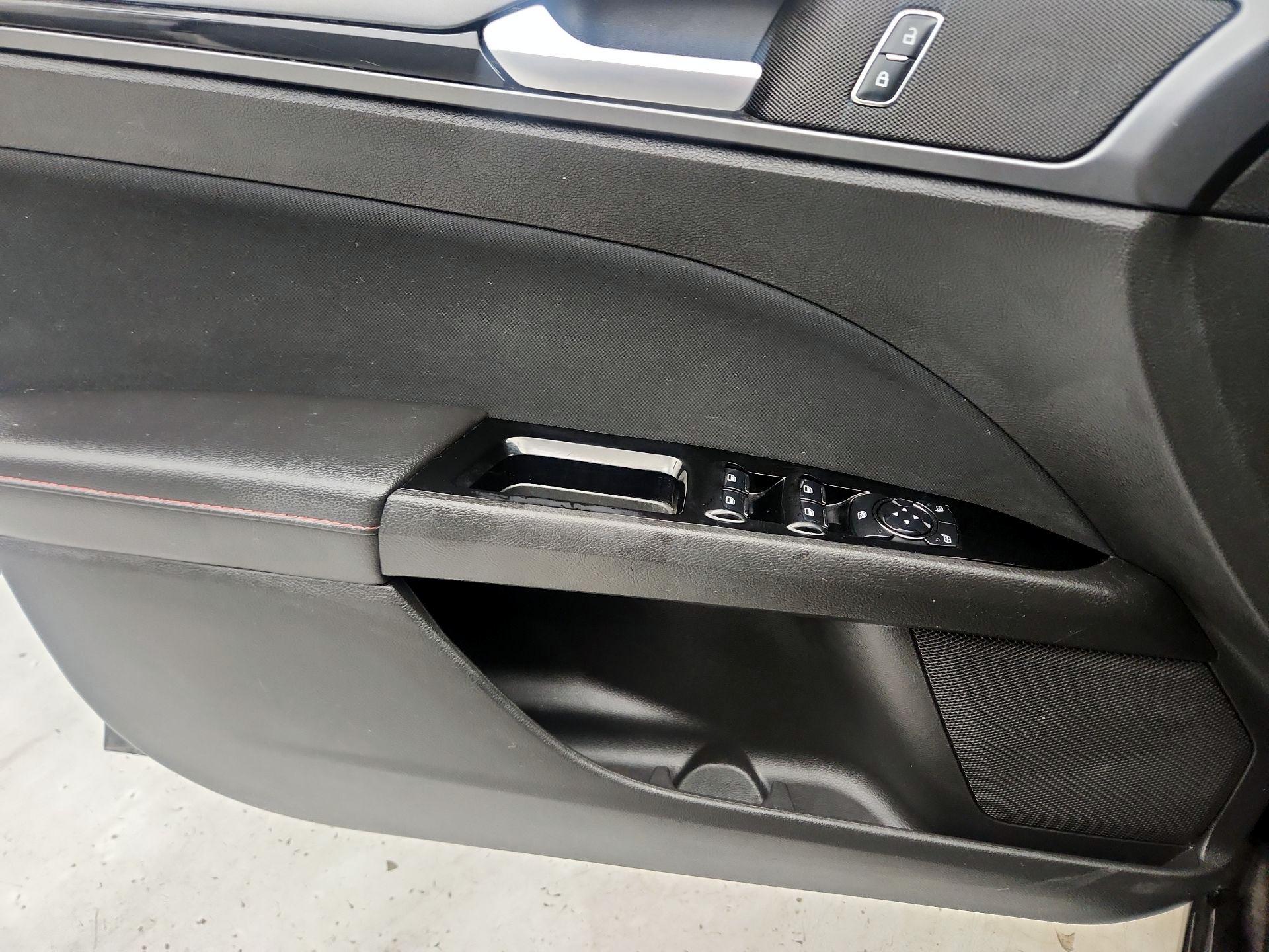 Thumbnail: 2014 Ford Fusion - 12