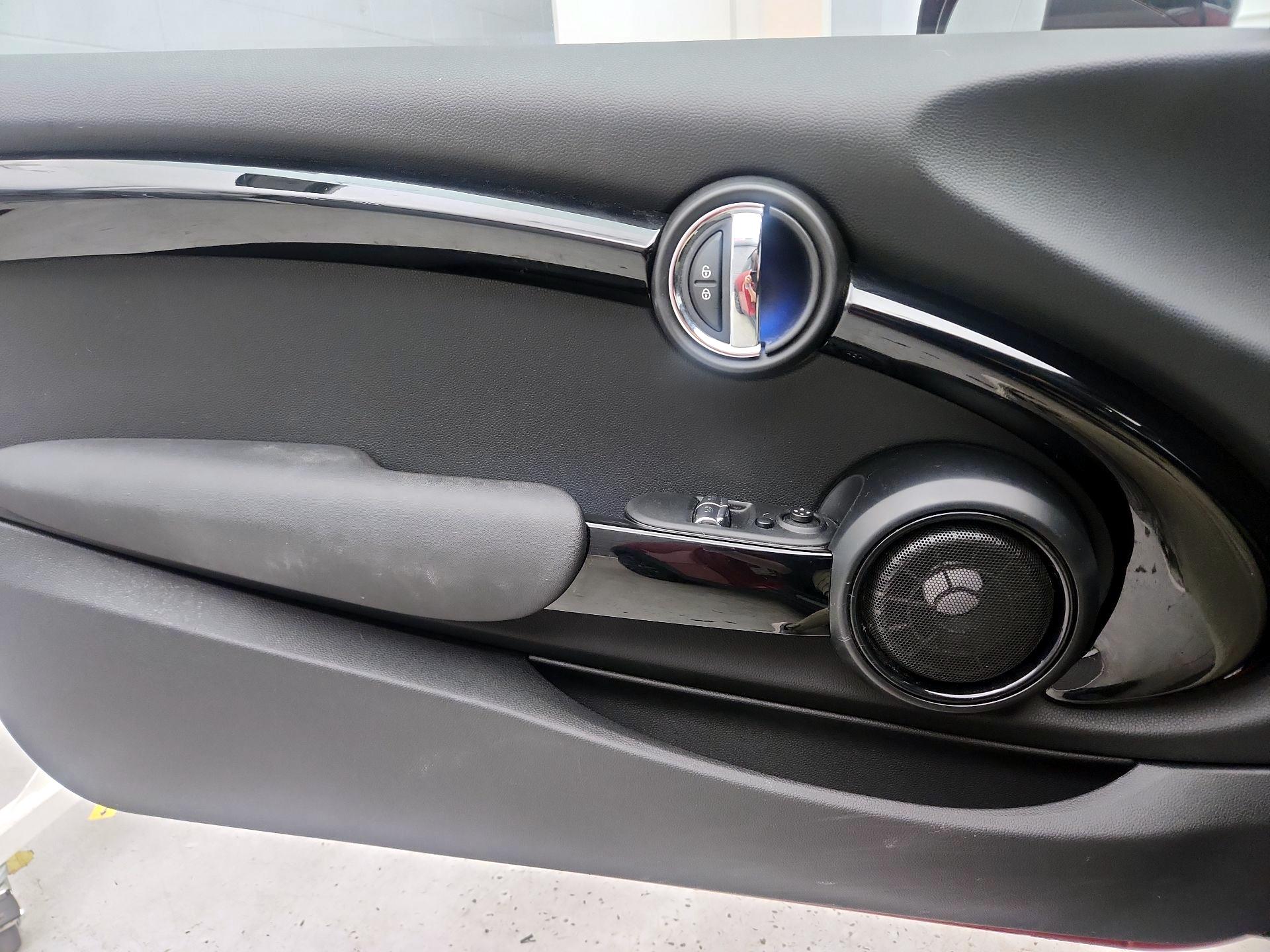 Thumbnail: 2017 MINI Cooper Hardtop - 12