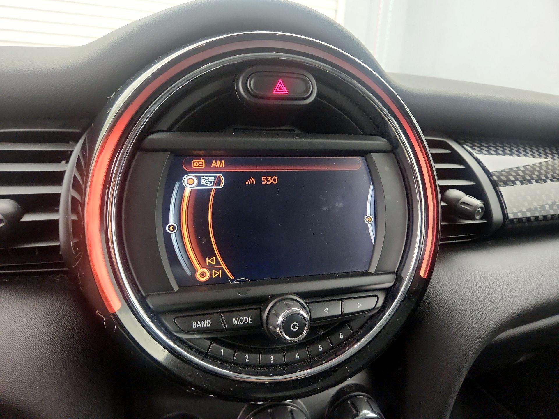 Thumbnail: 2017 MINI Cooper Hardtop - 15