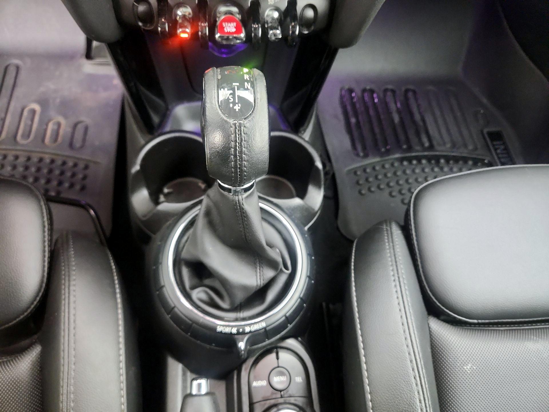 Thumbnail: 2017 MINI Cooper Hardtop - 17