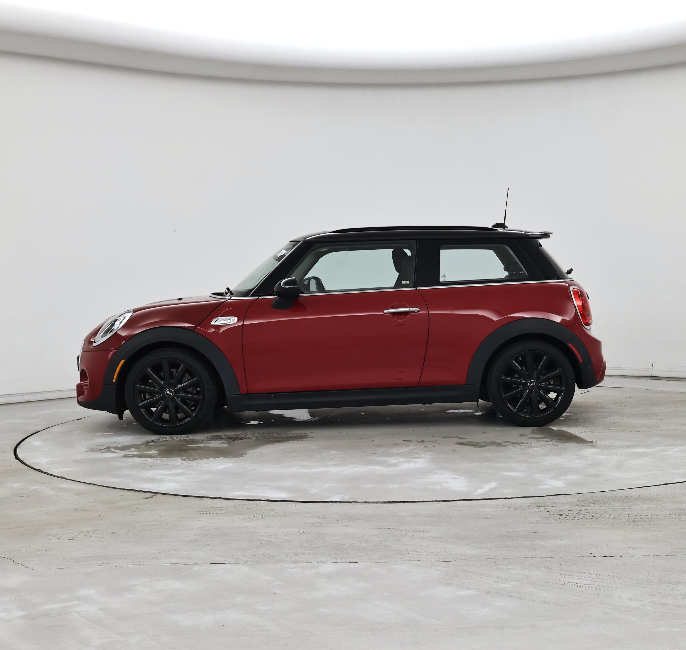 Thumbnail: 2017 MINI Cooper Hardtop - 3