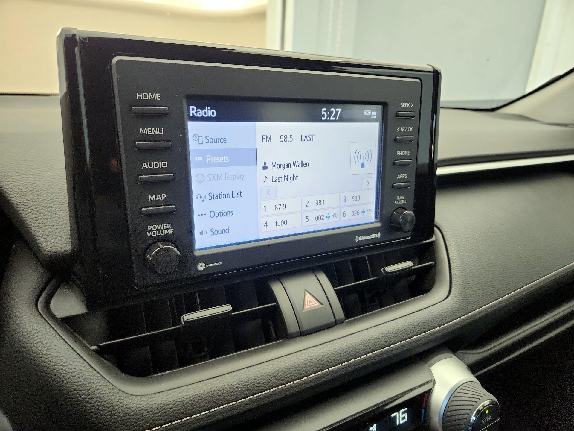 Thumbnail: 2022 Toyota RAV4 - 15