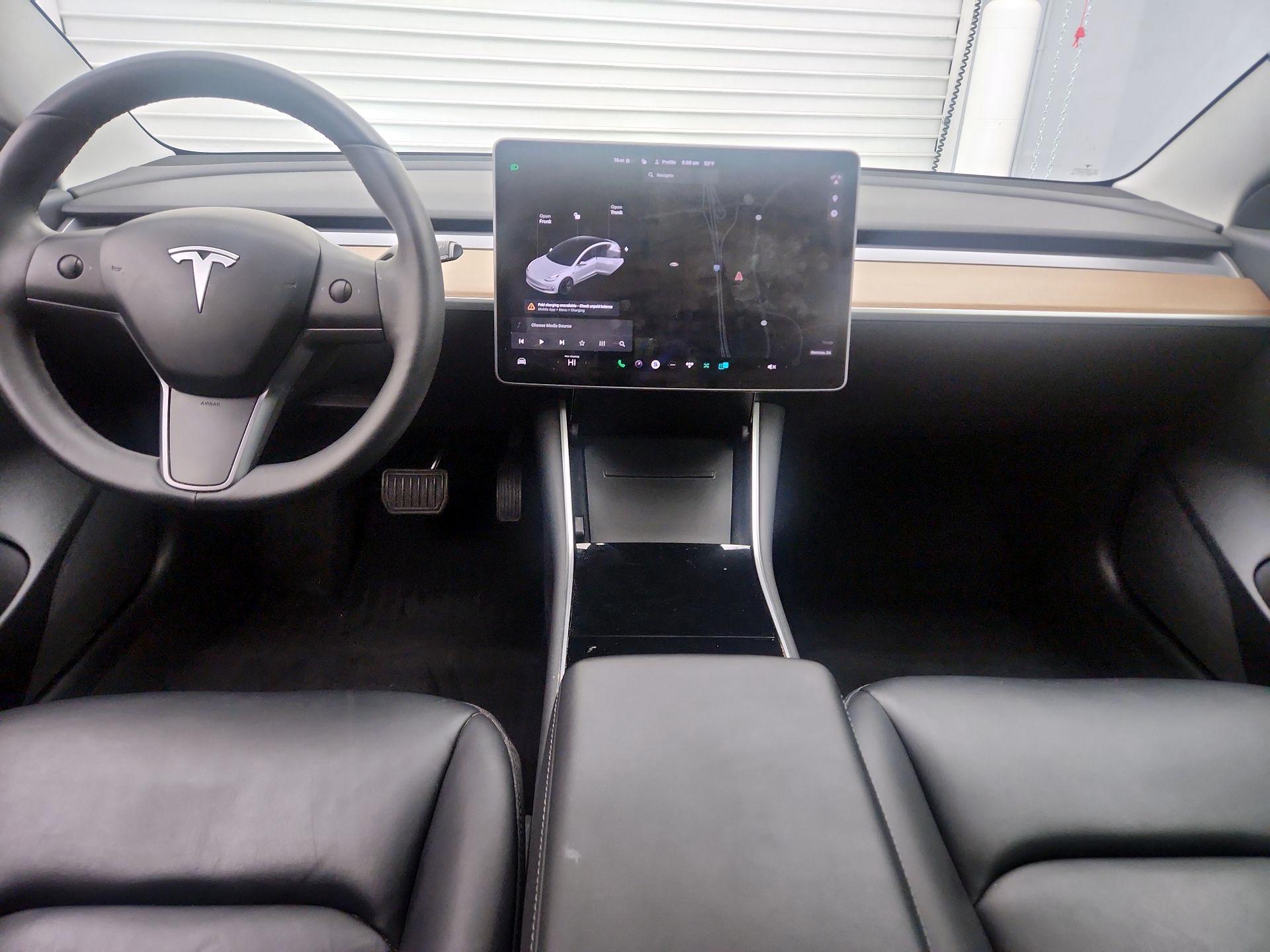 Thumbnail: 2020 Tesla Model 3 - 9