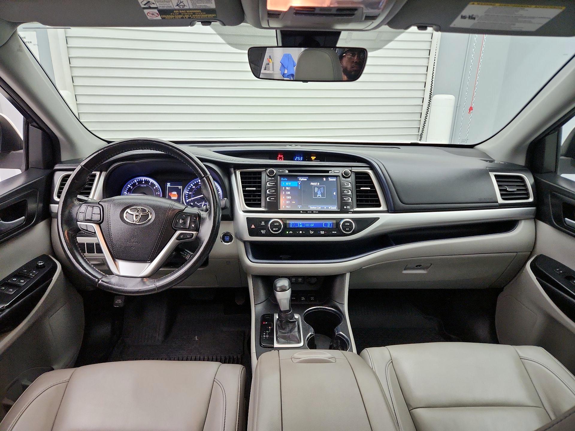 Thumbnail: 2018 Toyota Highlander - 9