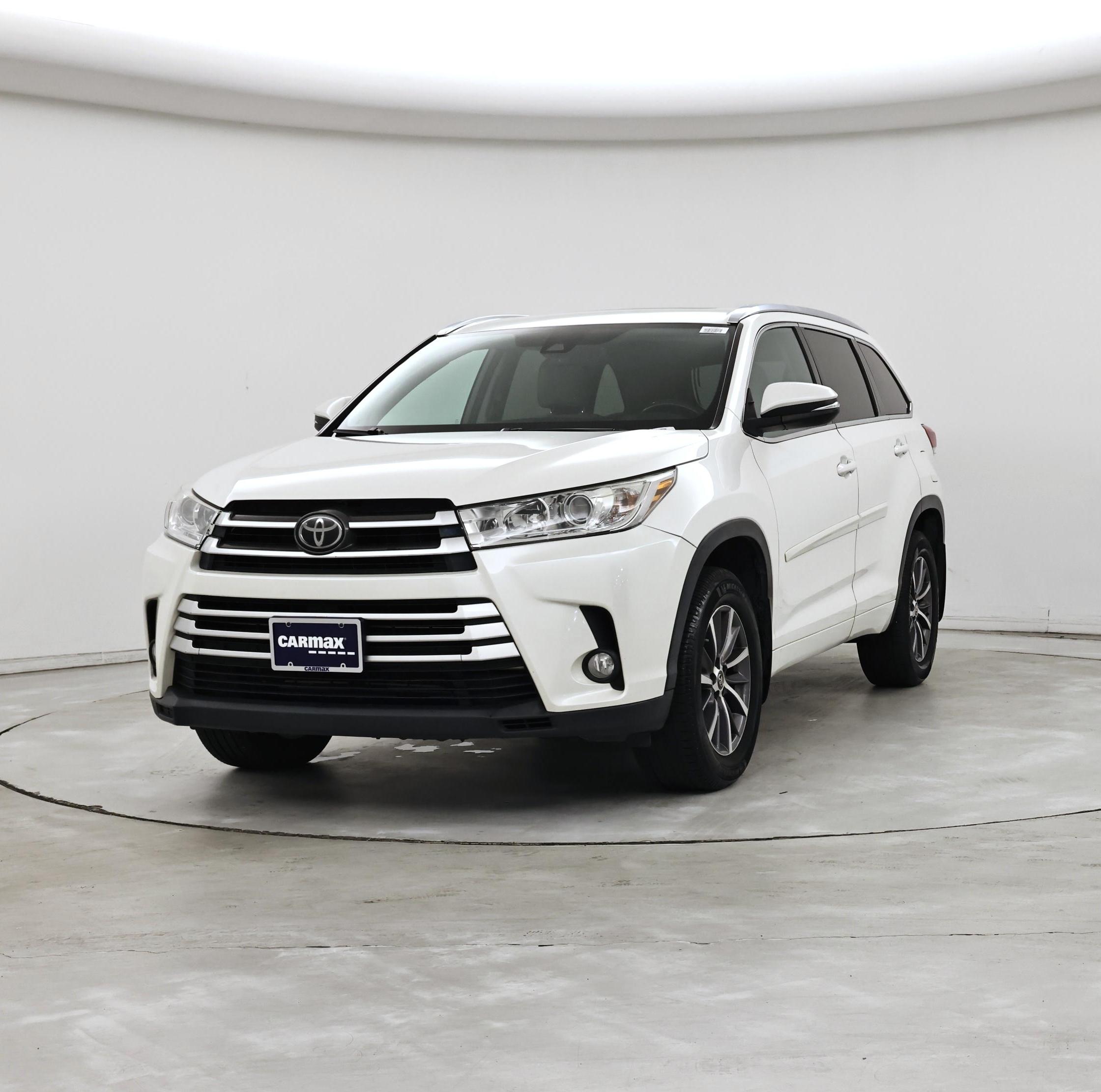 Thumbnail: 2018 Toyota Highlander - 4