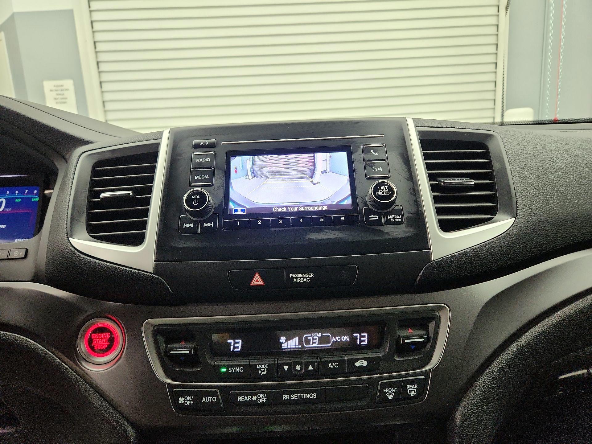 Thumbnail: 2019 Honda Passport - 14