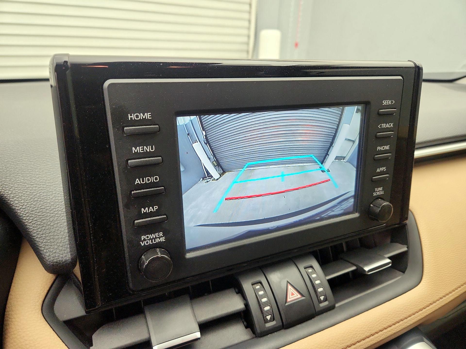 Thumbnail: 2019 Toyota RAV4 - 14