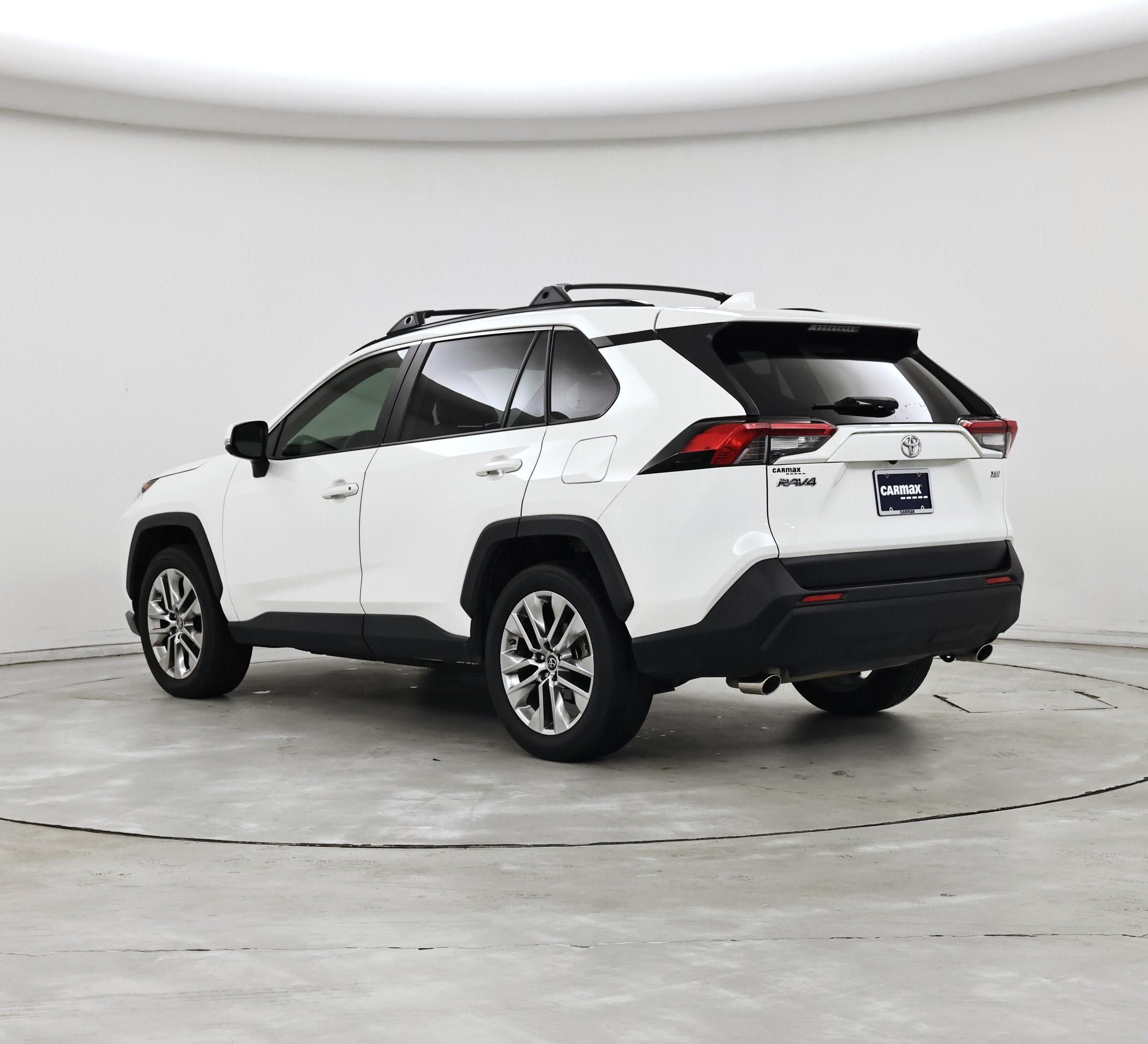 Thumbnail: 2019 Toyota RAV4 - 2