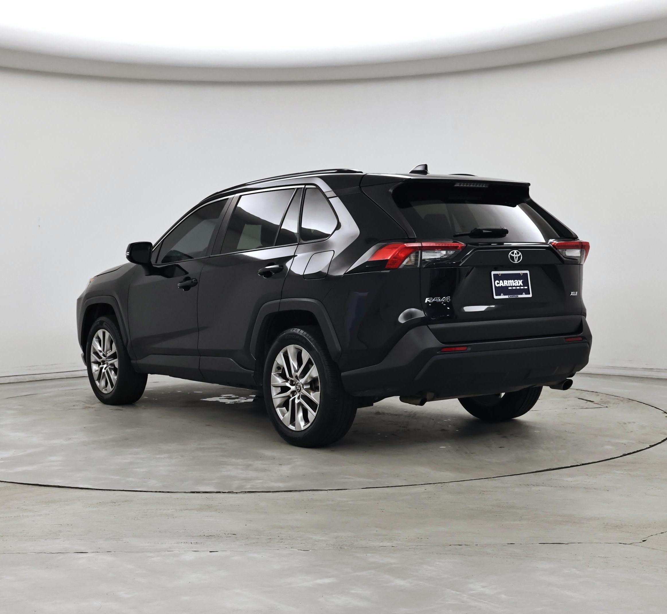 Thumbnail: 2021 Toyota RAV4 - 2