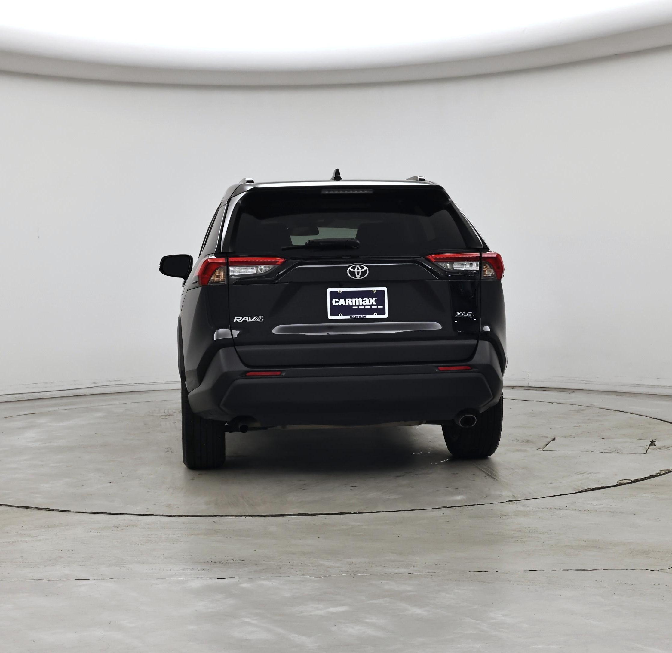 Thumbnail: 2021 Toyota RAV4 - 6