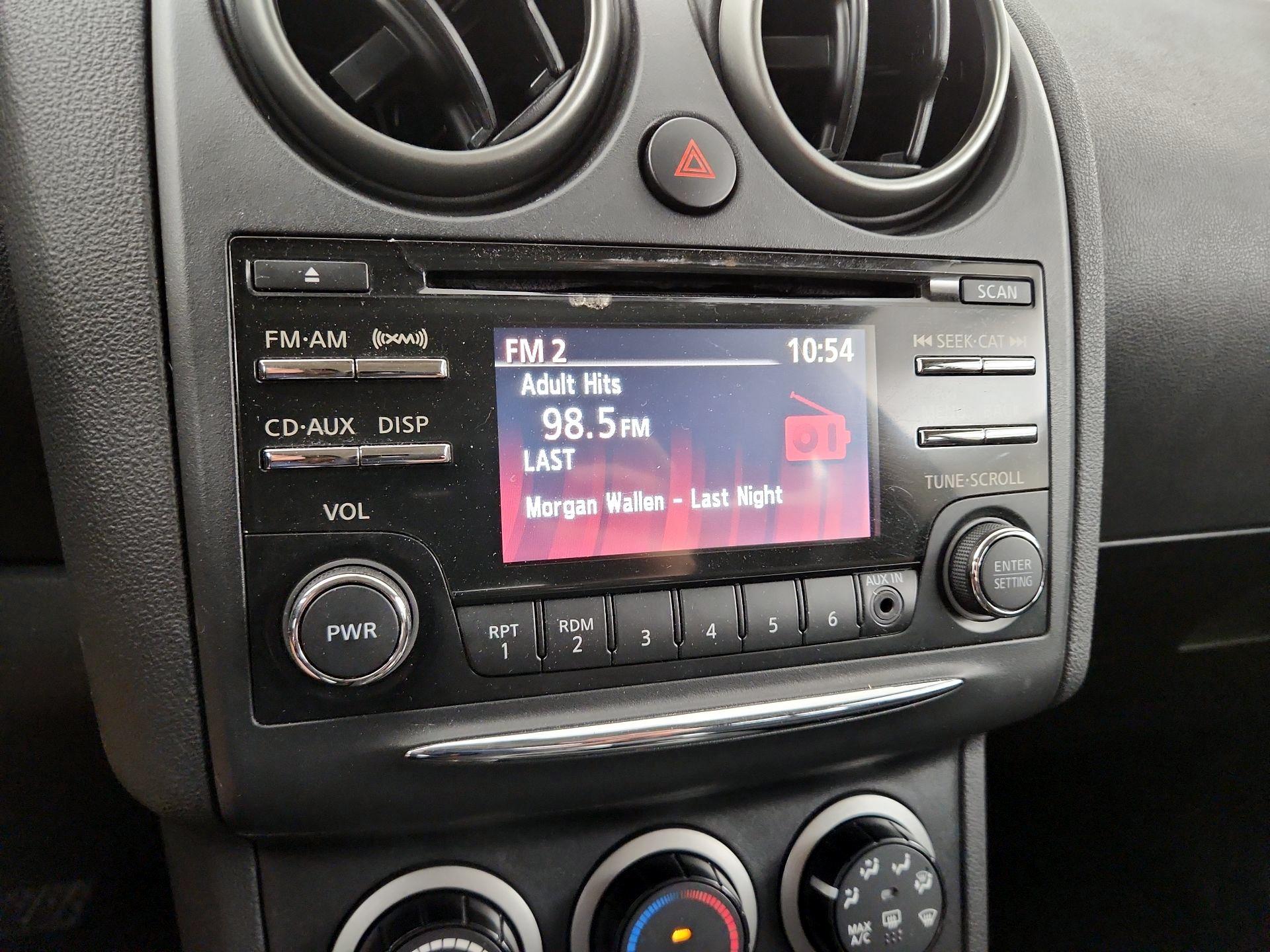 Thumbnail: 2015 Nissan Rogue - 15