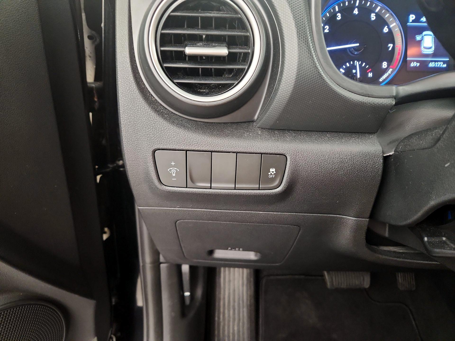 Thumbnail: 2018 Hyundai Kona - 13