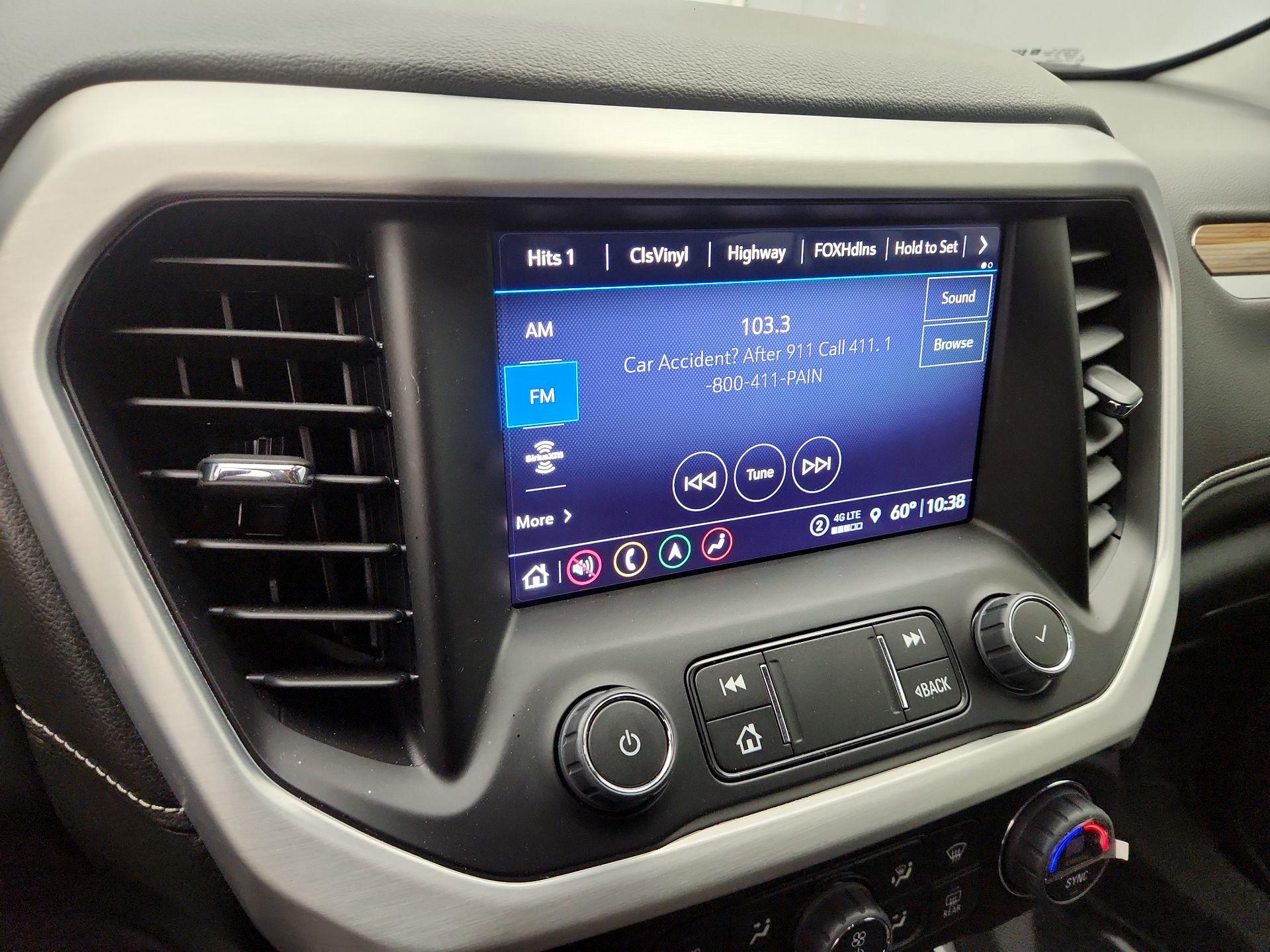 Thumbnail: 2023 GMC Acadia - 16