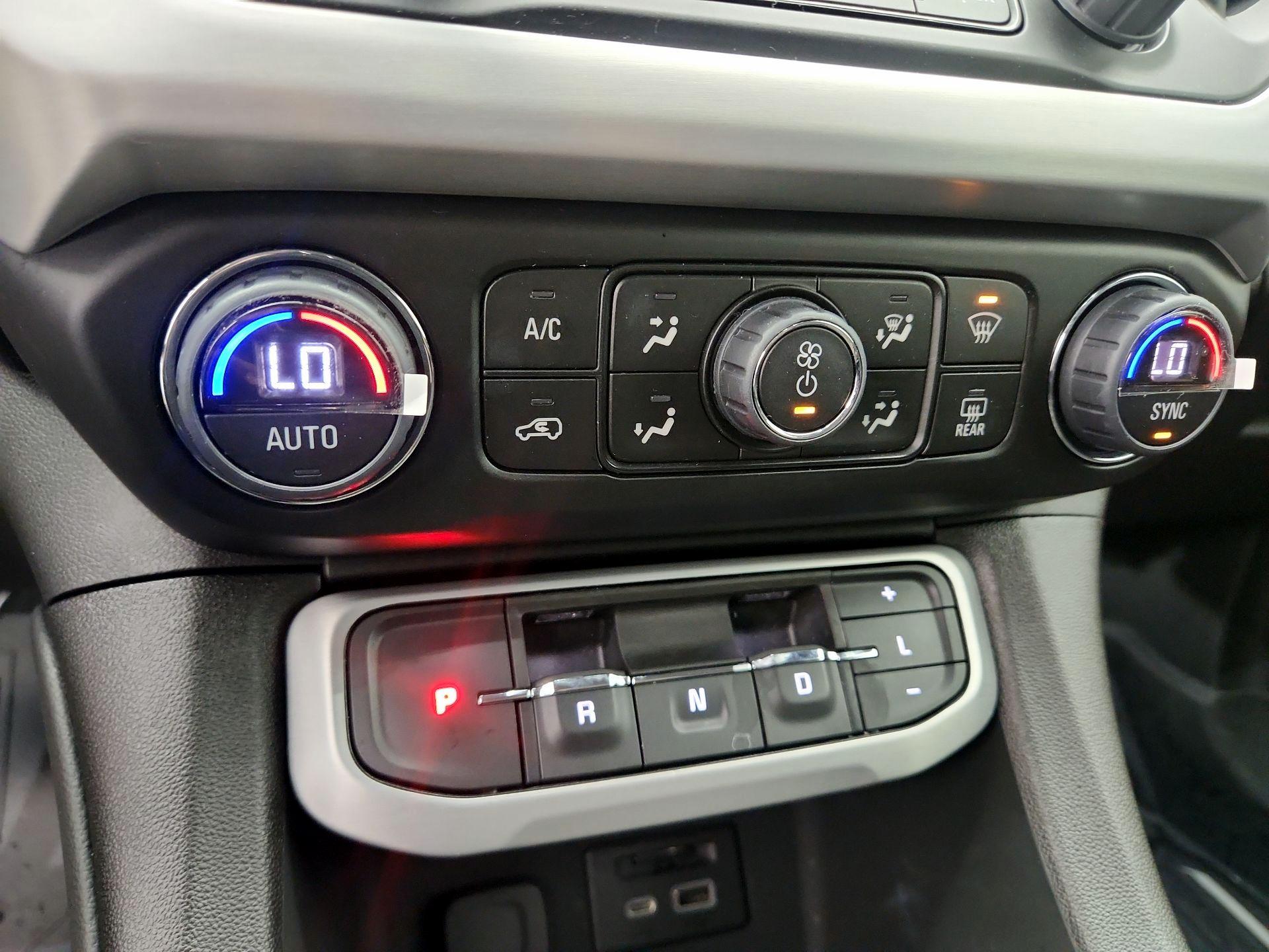 Thumbnail: 2023 GMC Acadia - 17