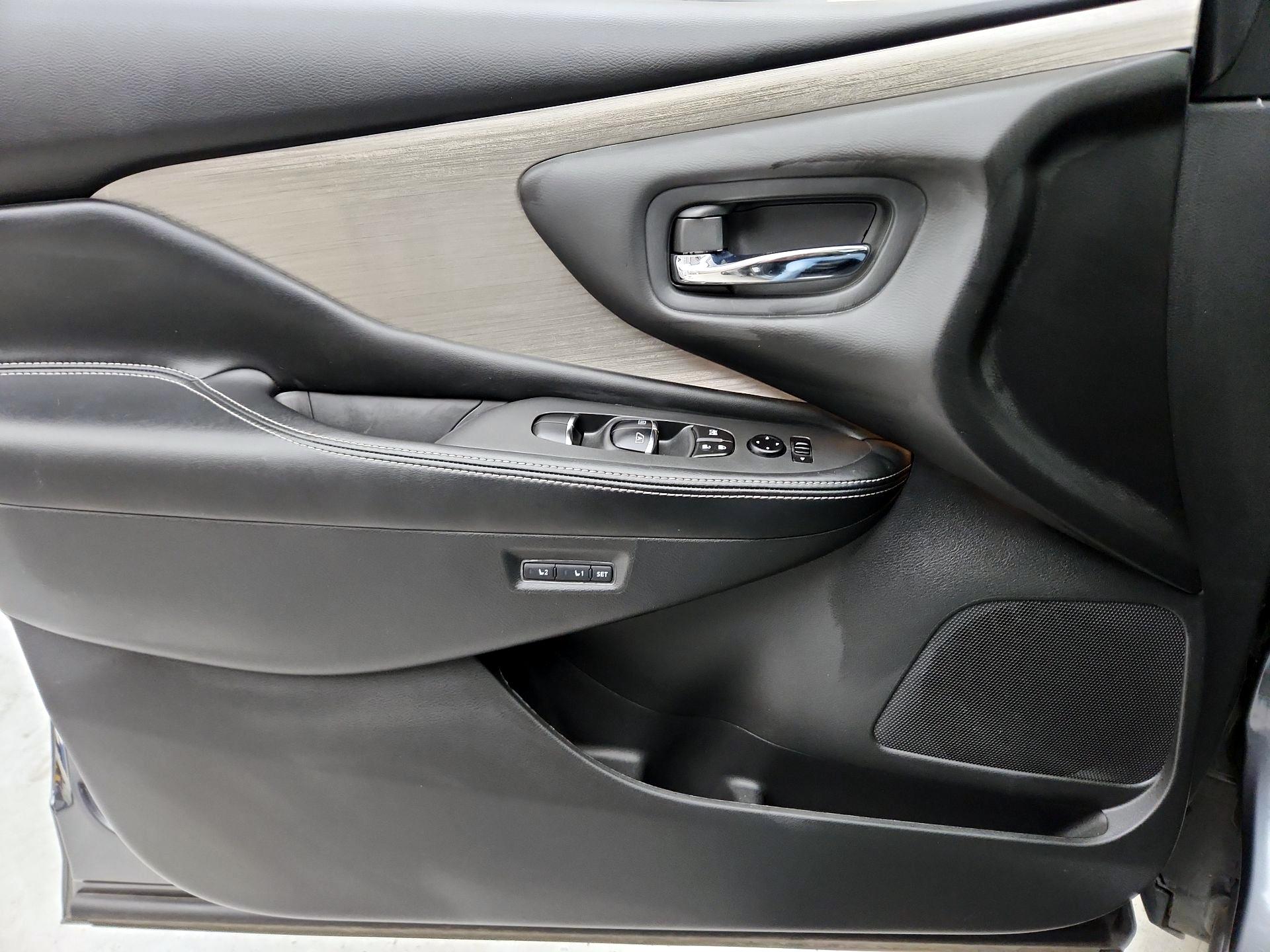 Thumbnail: 2016 Nissan Murano - 12