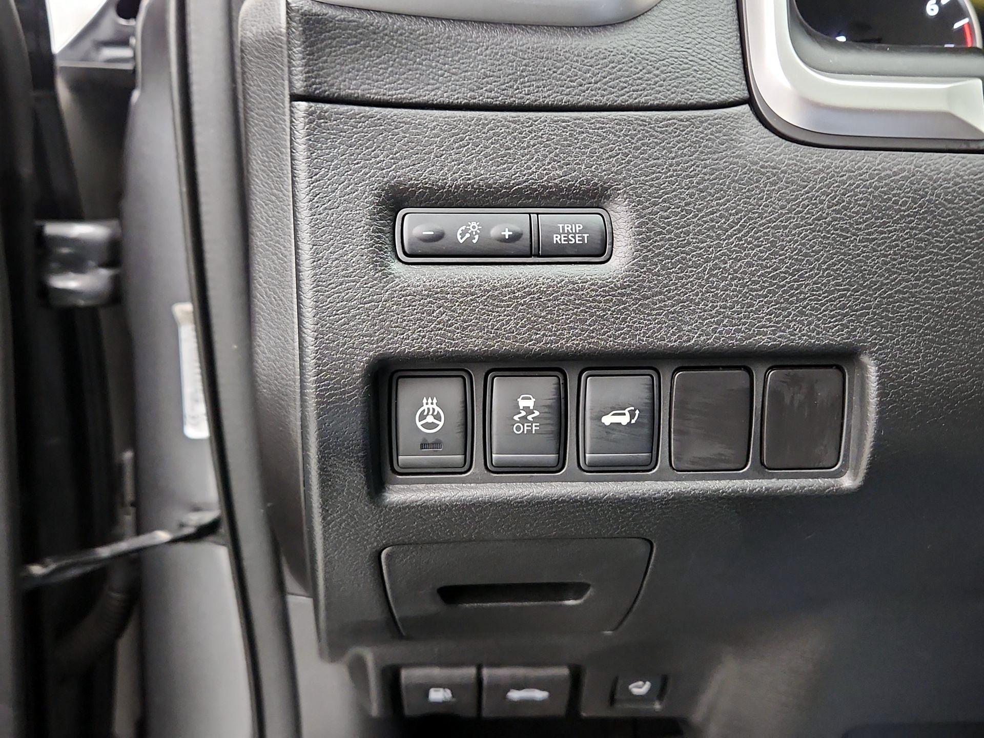 Thumbnail: 2016 Nissan Murano - 13