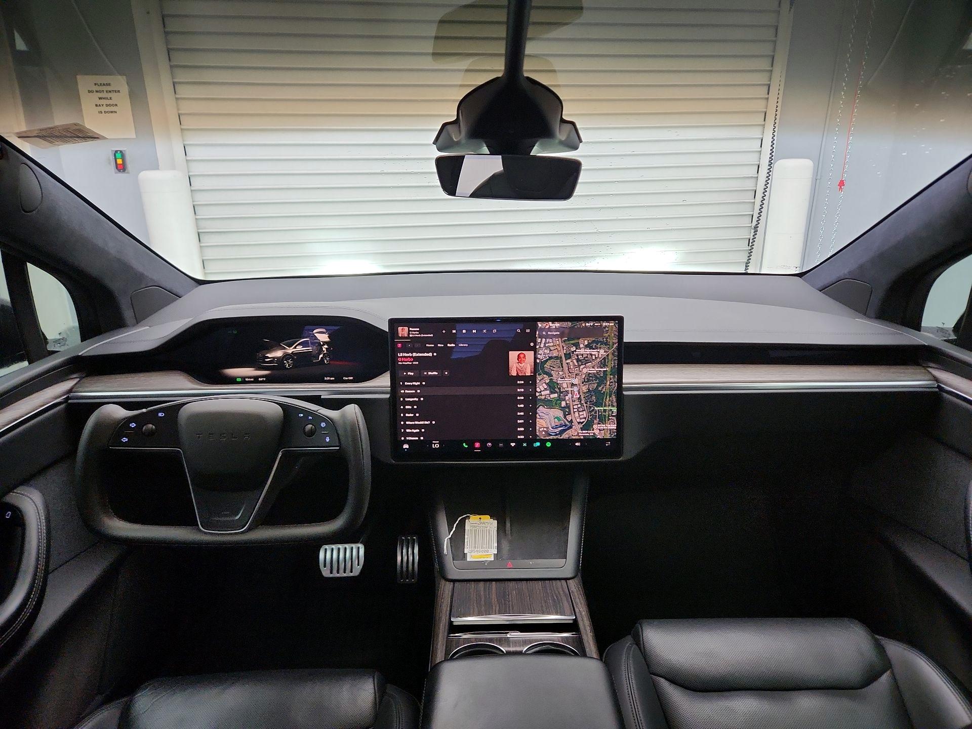 Thumbnail: 2022 Tesla Model X - 9