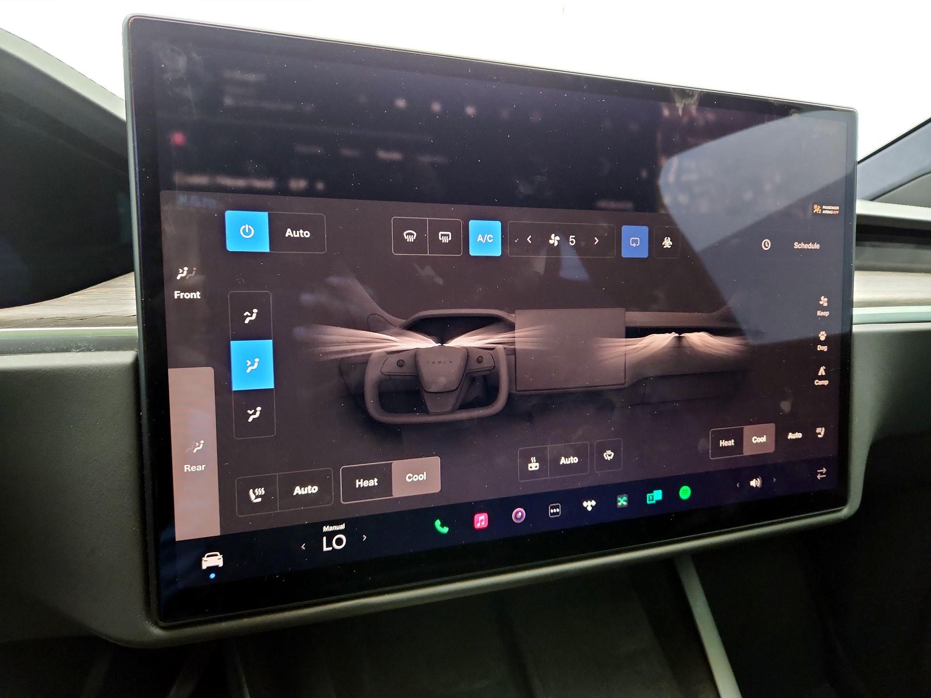 Thumbnail: 2022 Tesla Model X - 16