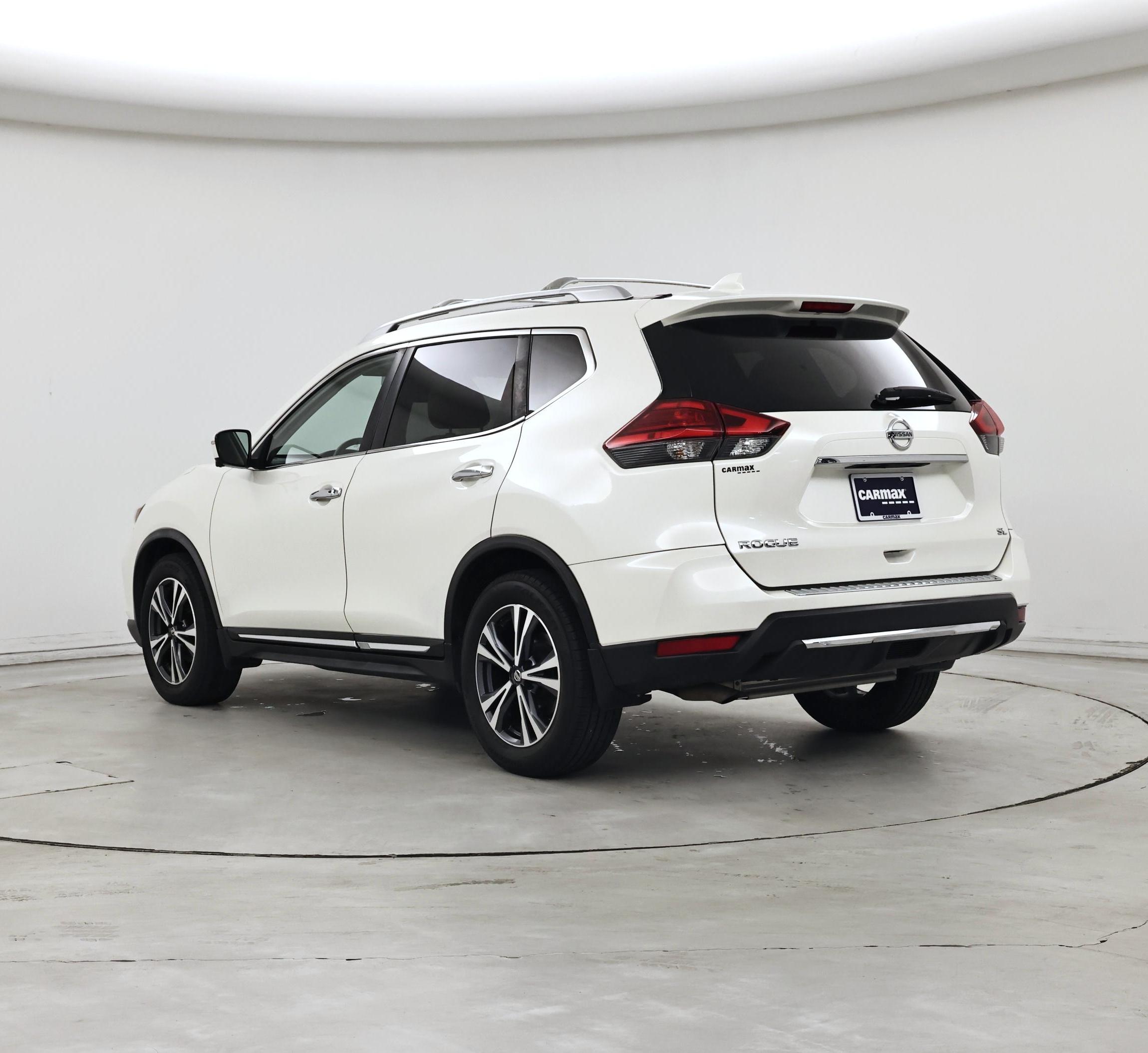 Thumbnail: 2017 Nissan Rogue - 2
