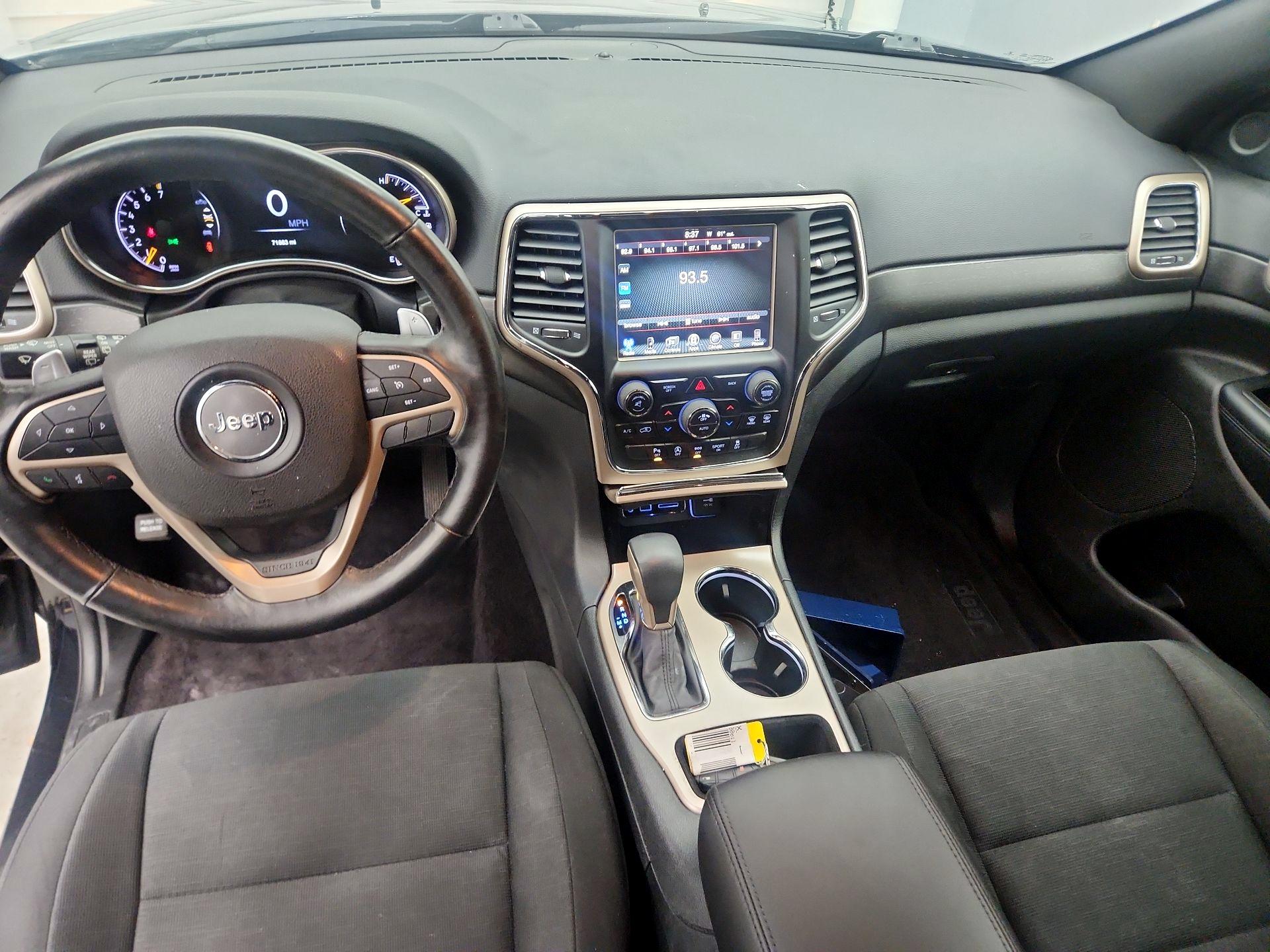 Thumbnail: 2017 Jeep Grand Cherokee - 9