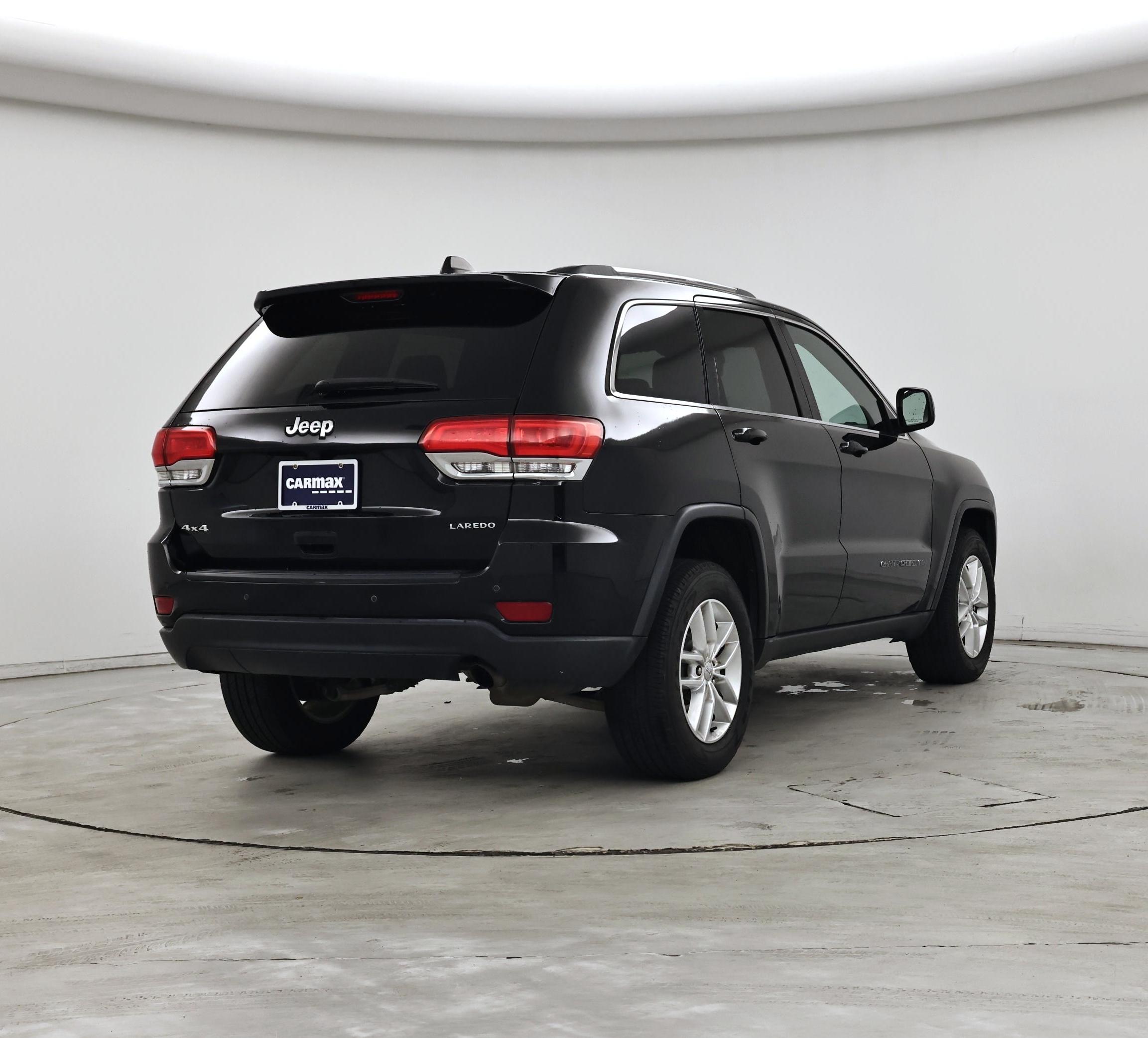 Thumbnail: 2017 Jeep Grand Cherokee - 8
