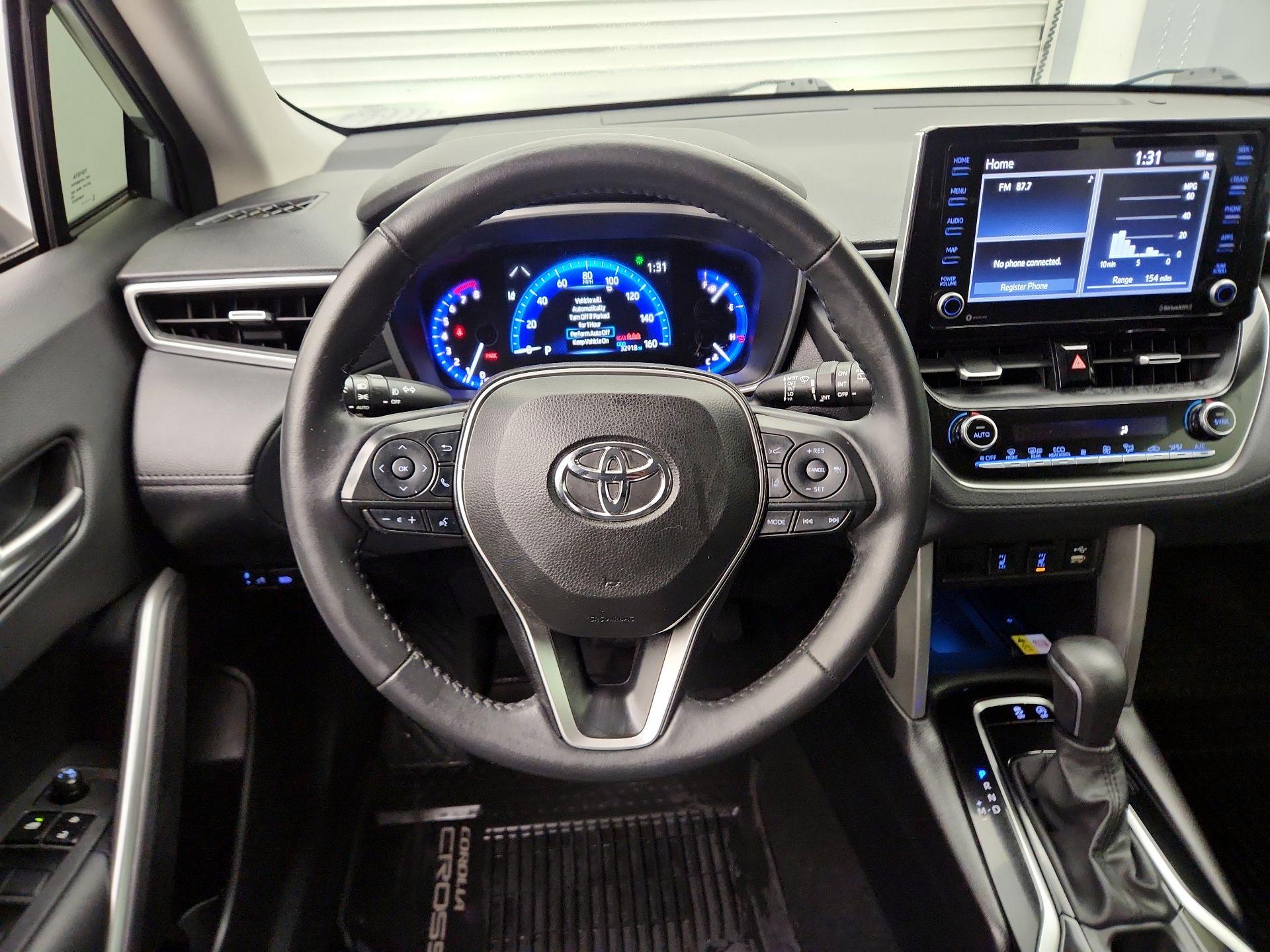 Thumbnail: 2022 Toyota Corolla Cross - 10
