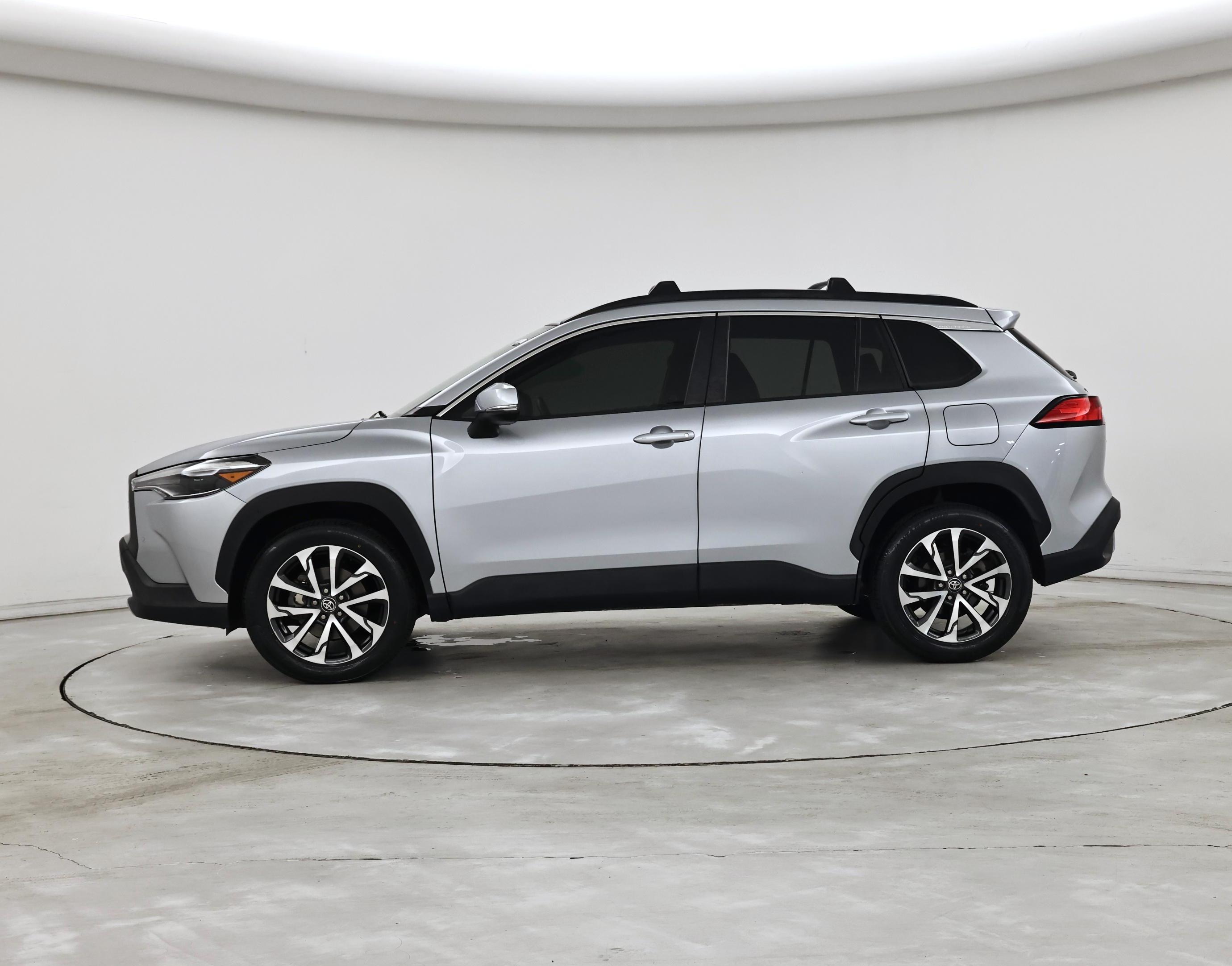Thumbnail: 2022 Toyota Corolla Cross - 3