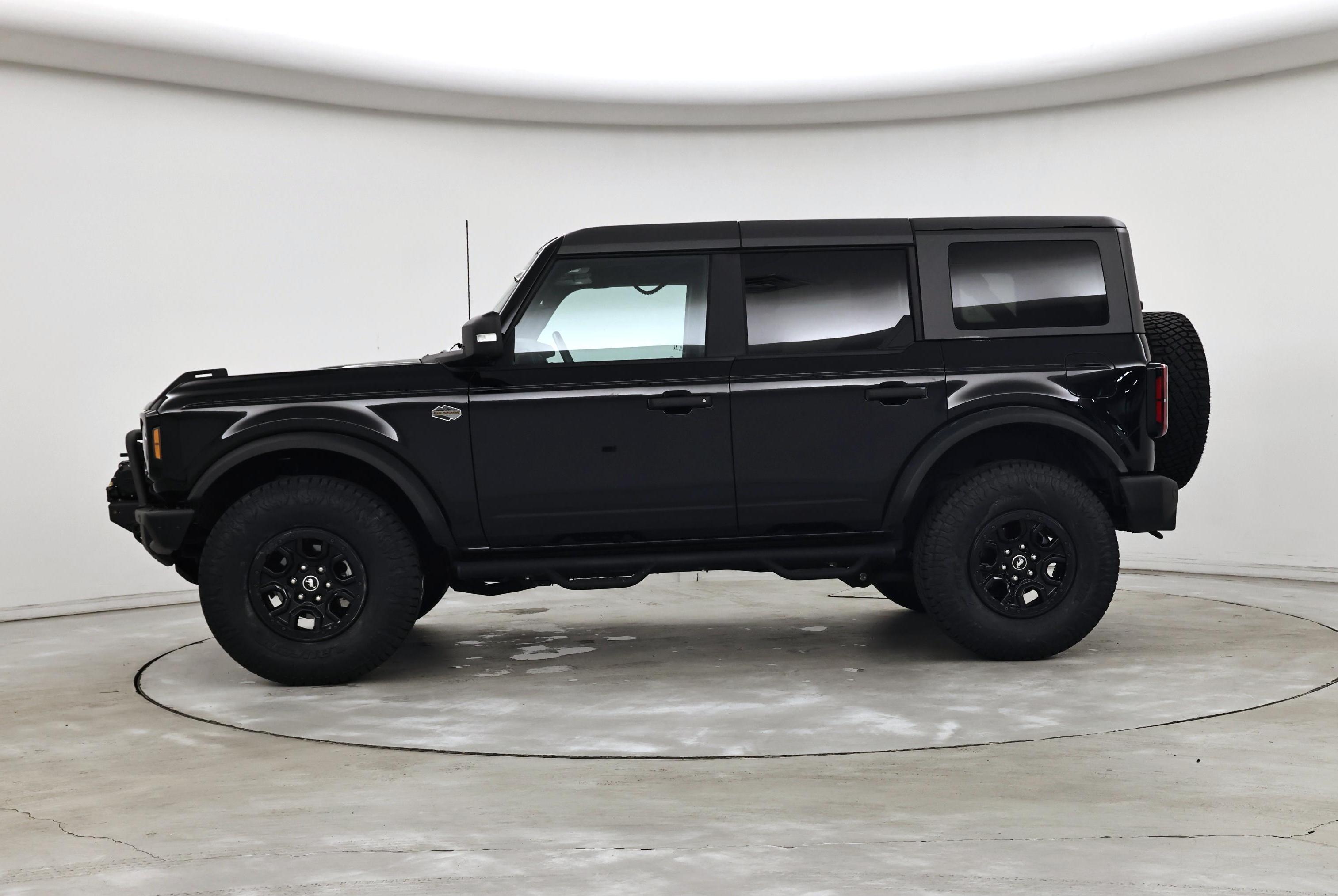 Thumbnail: 2022 Ford Bronco - 3